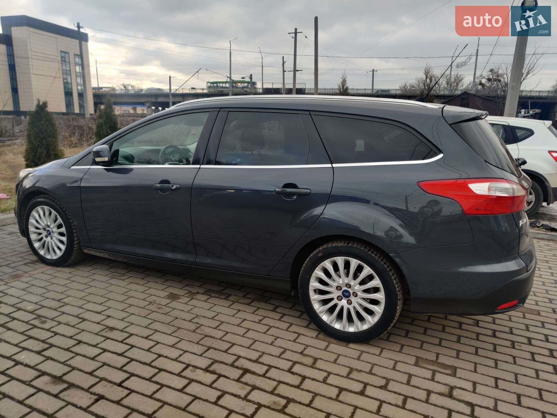 Ford Focus 2014 VIN WF0LXXGCBLEJ72858 фото оголошення 2 з 10