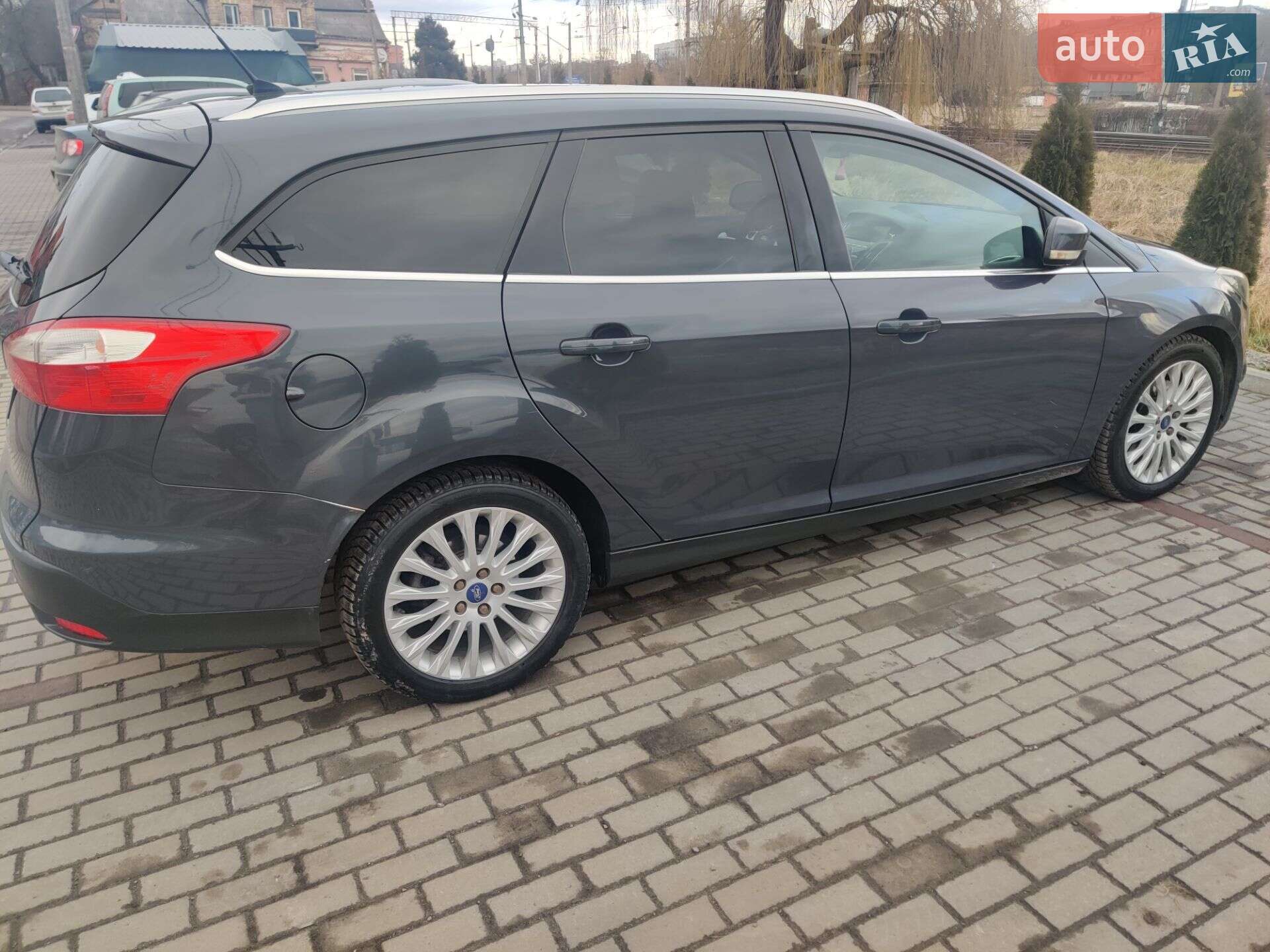 Ford Focus 2014 VIN WF0LXXGCBLEJ72858 фото оголошення 4 з 10