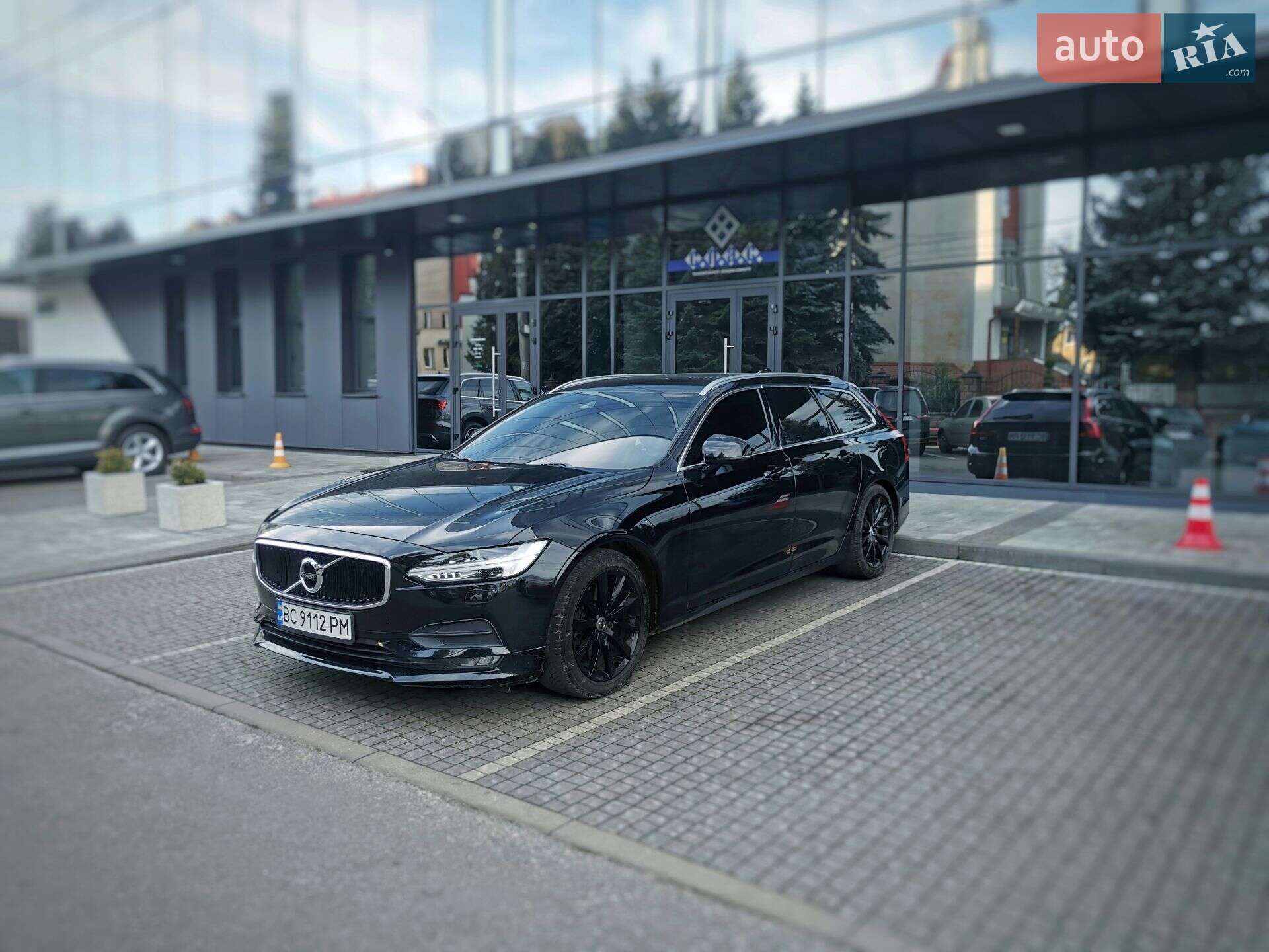 Volvo V90 2017 VIN YV1PW10BDJ1038234 фото оголошення 11 з 18