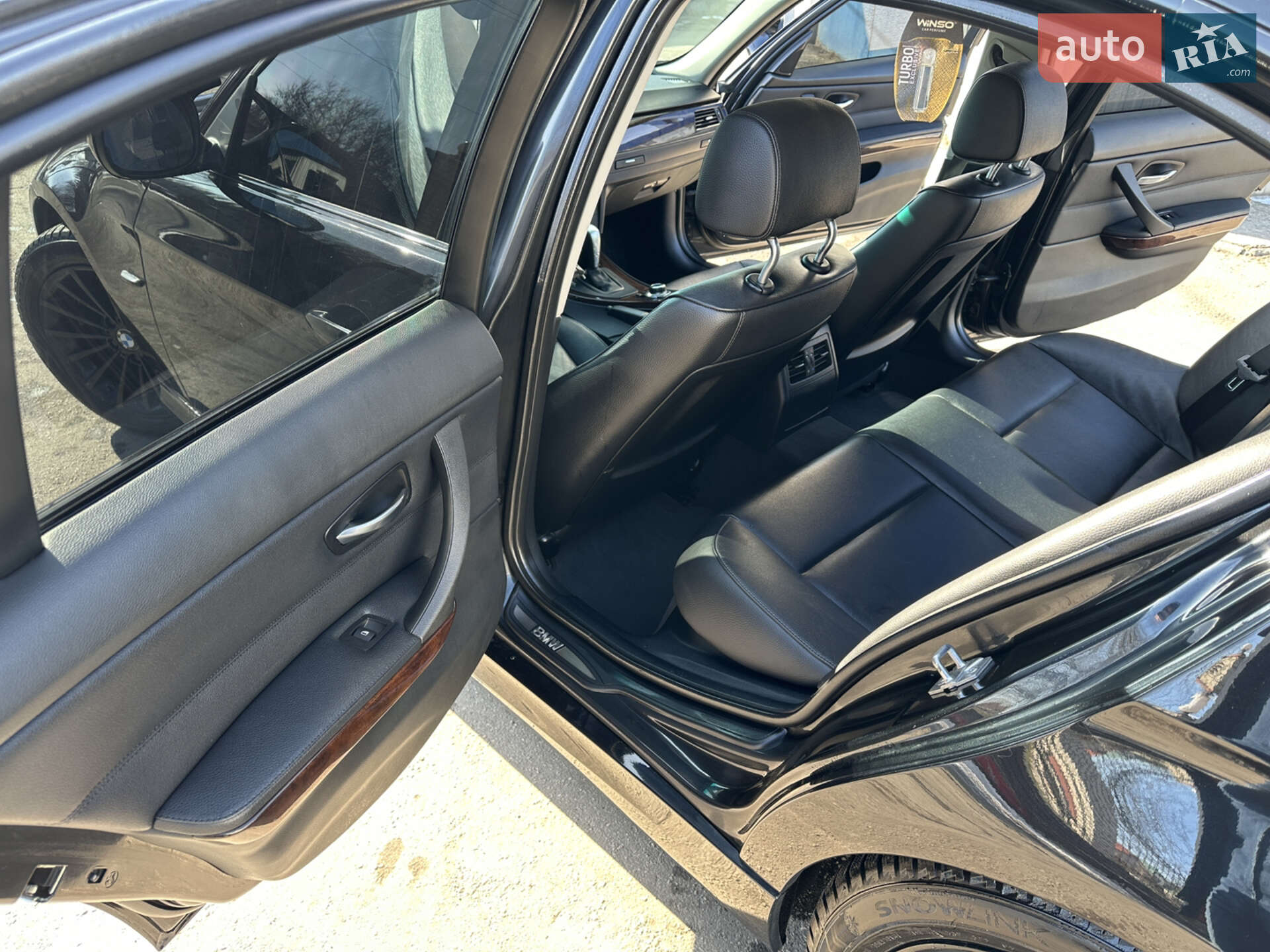 BMW 3 Series 2011 VIN WBAPN7C54BA950291 фото оголошення 4 з 21