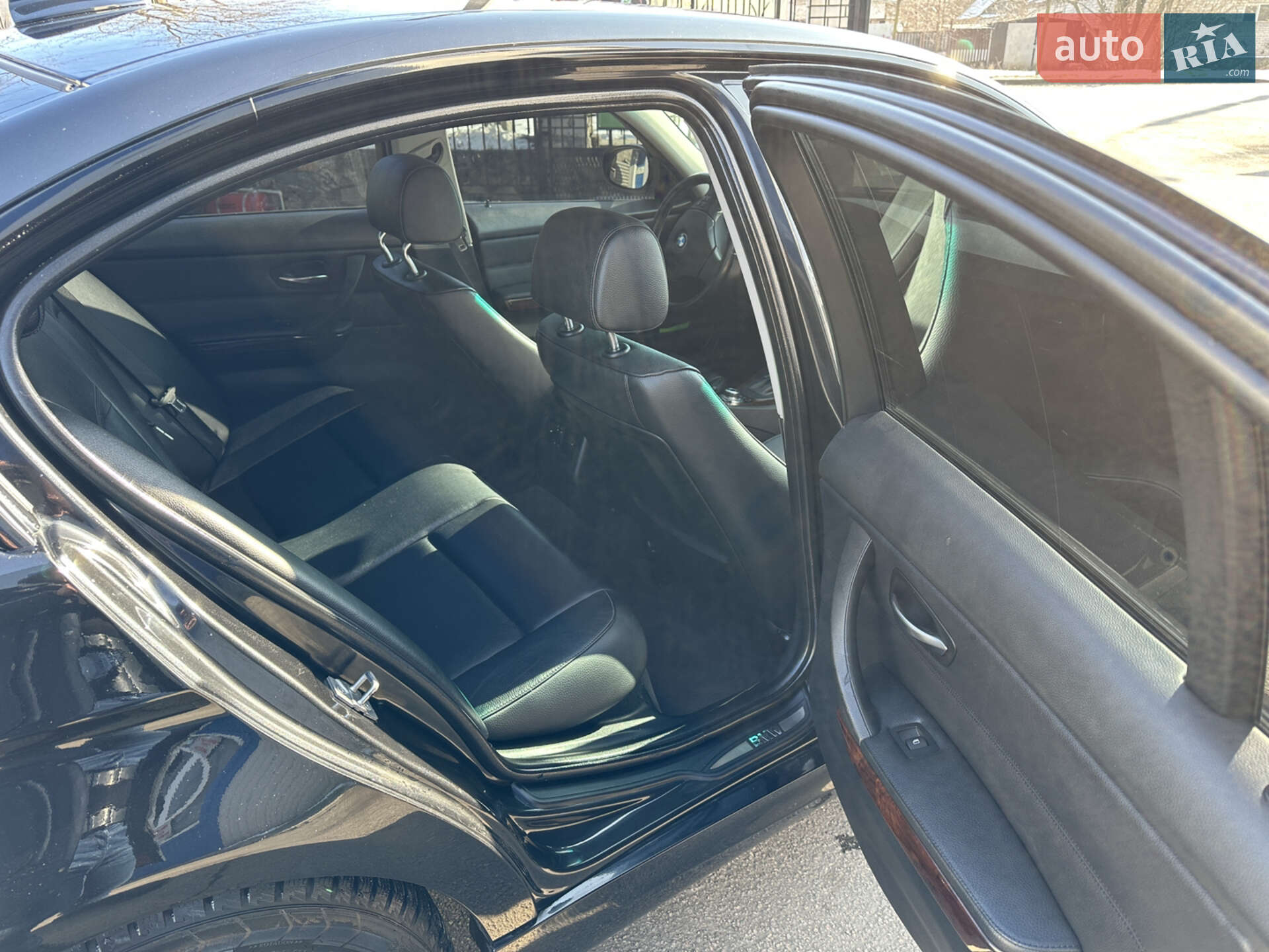 BMW 3 Series 2011 VIN WBAPN7C54BA950291 фото оголошення 5 з 21