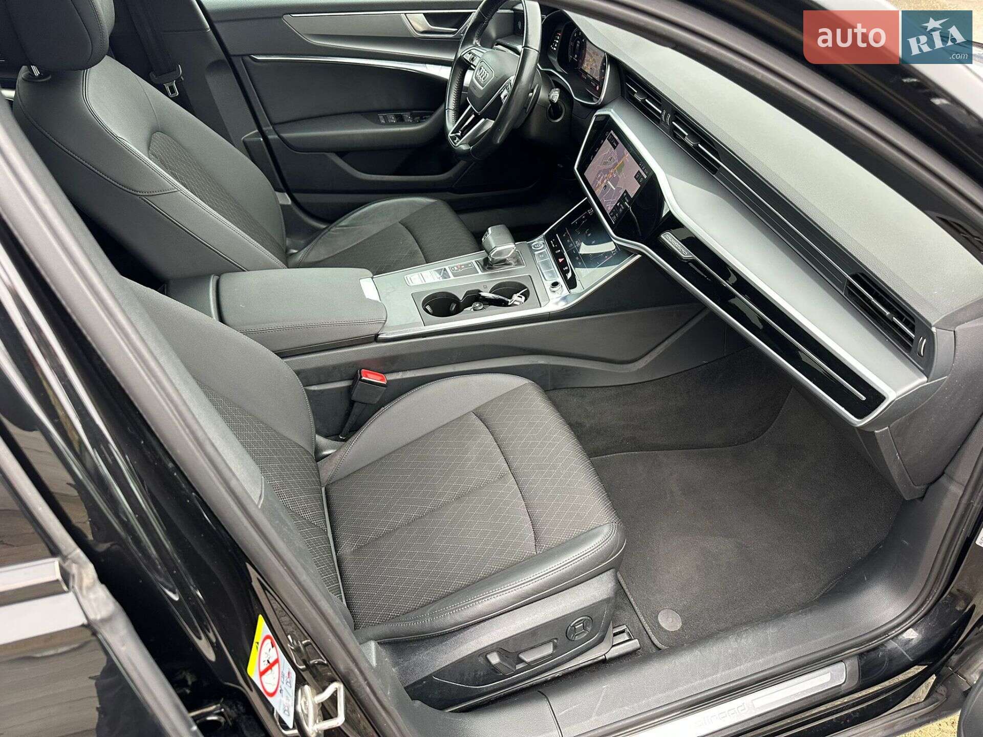 Audi A6 Allroad 2019 VIN WAUZZZF26LN017058 фото оголошення 6 з 29