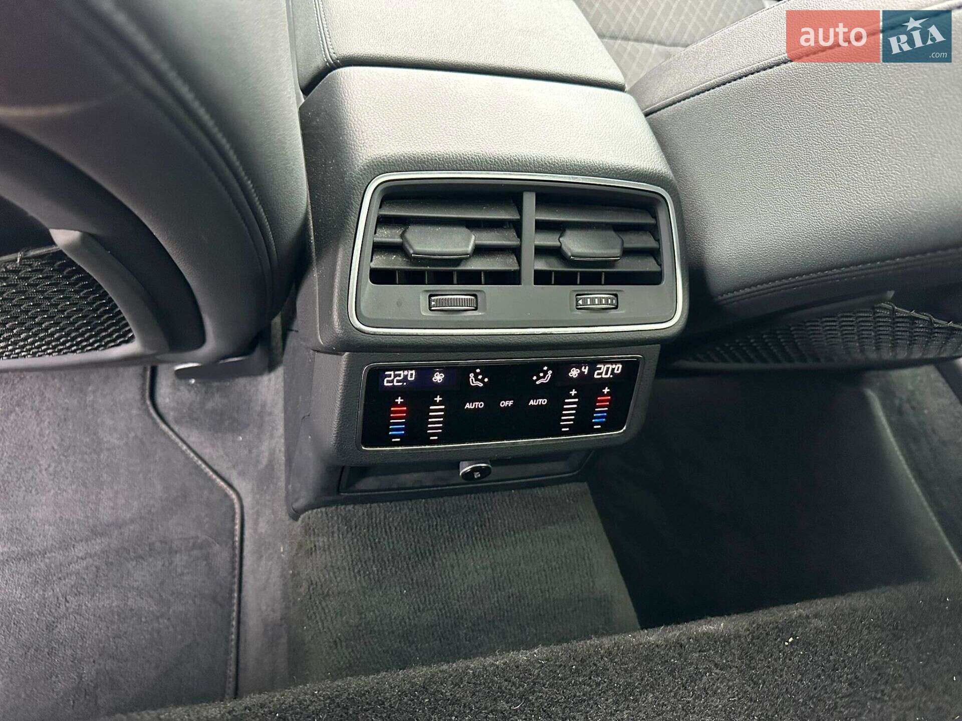 Audi A6 Allroad 2019 VIN WAUZZZF26LN017058 фото оголошення 13 з 29