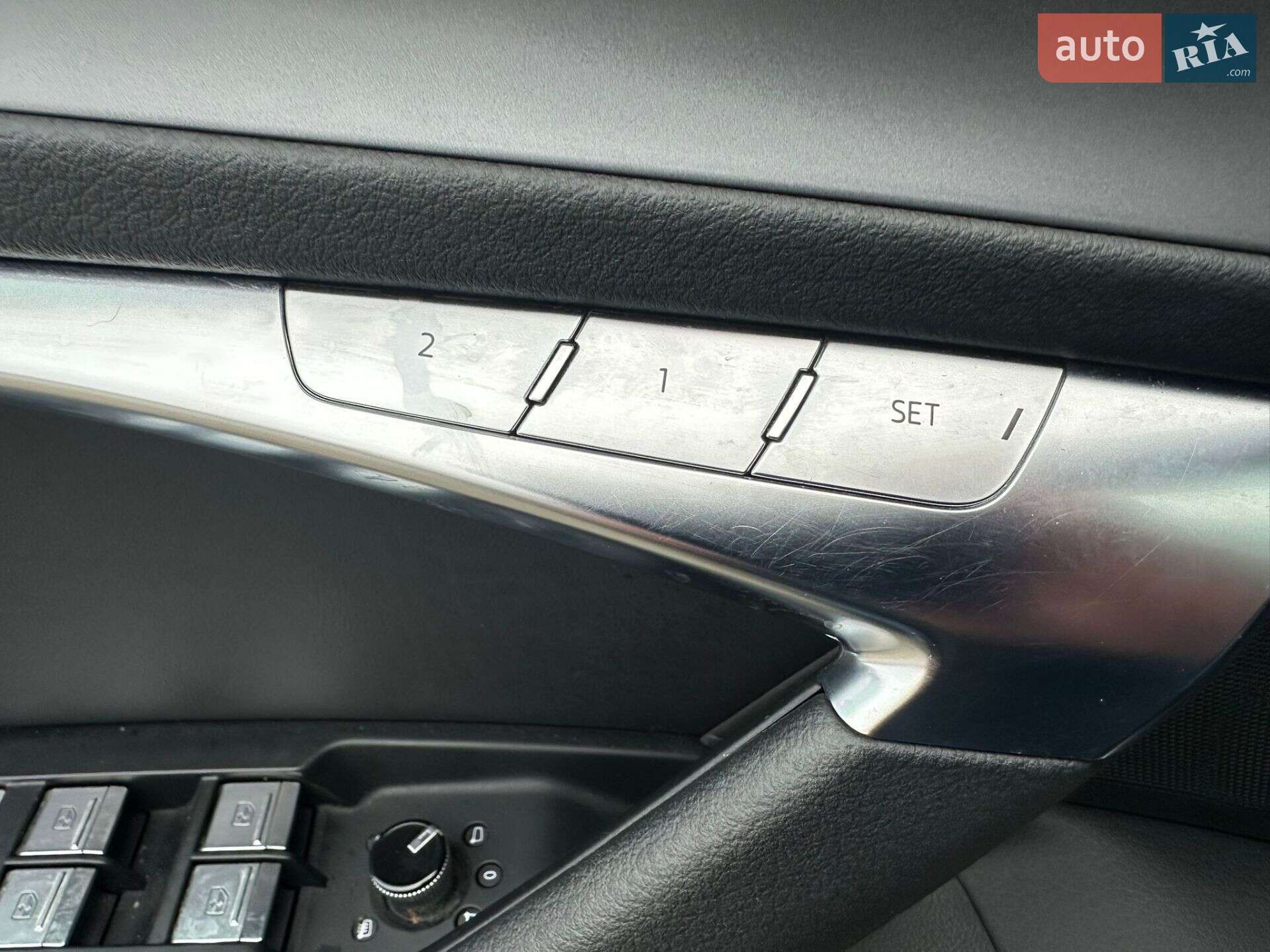 Audi A6 Allroad 2019 VIN WAUZZZF26LN017058 фото оголошення 26 з 29