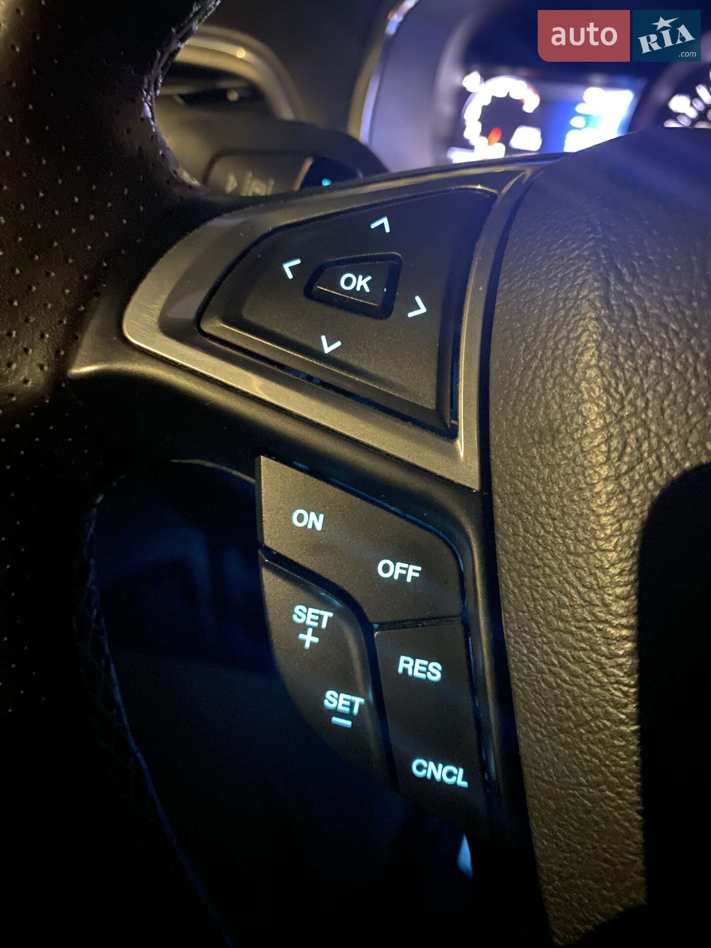 Ford Edge 2018 VIN 2FMPK4AP1KBB41121 фото оголошення 15 з 40