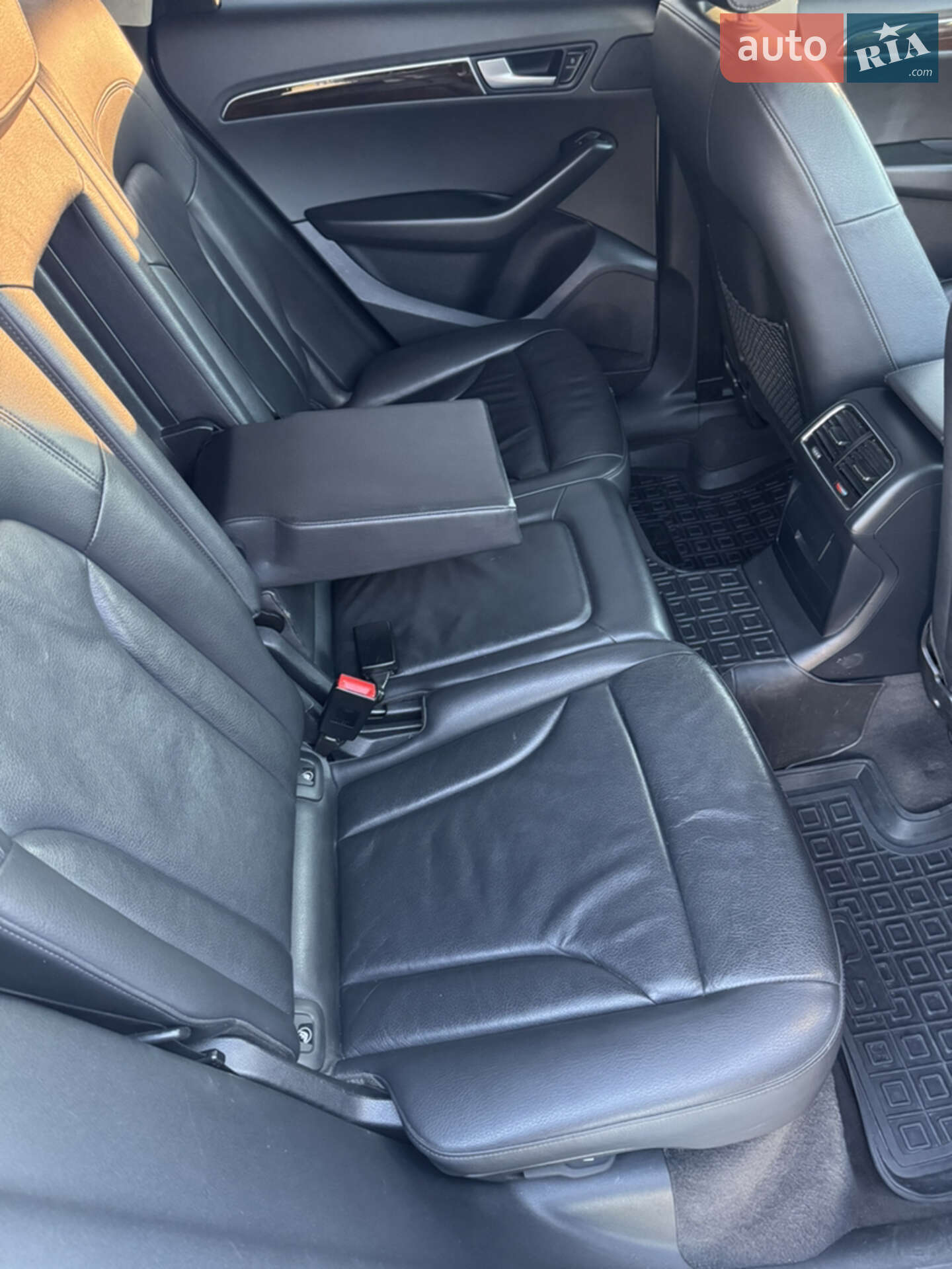 Audi Q5 2011 VIN WA1CFAFP2CA026937 фото оголошення 19 з 26