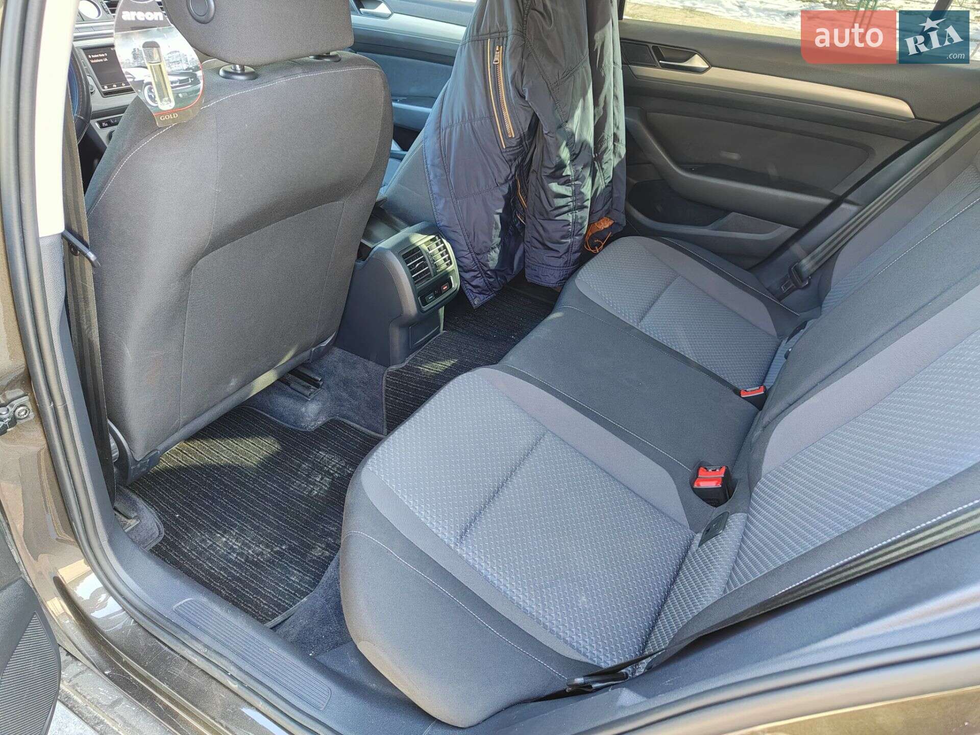 Volkswagen Passat 2015 VIN WVWZZZ3CZFE463582 фото оголошення 6 з 12