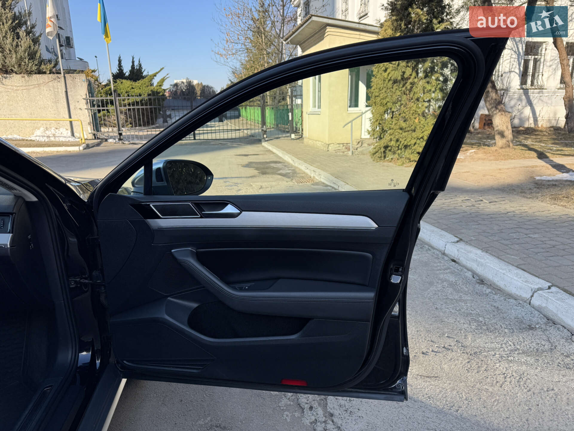 Volkswagen Passat Alltrack 2018 VIN WVWZZZ3CZJE138006 фото оголошення 24 з 46