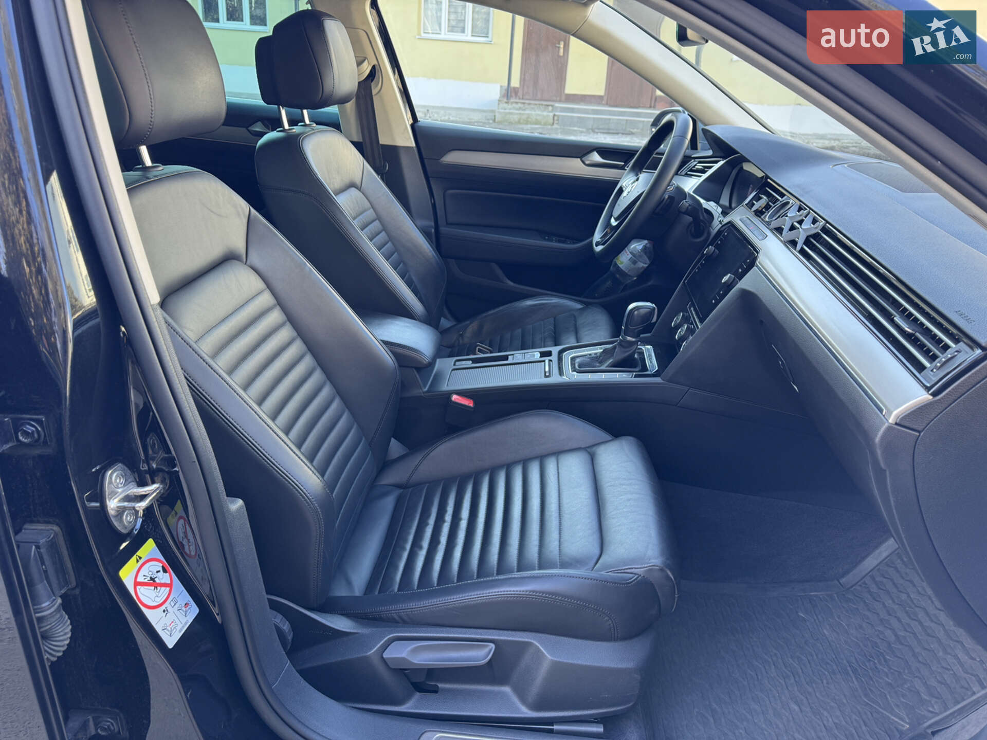 Volkswagen Passat Alltrack 2018 VIN WVWZZZ3CZJE138006 фото оголошення 25 з 46
