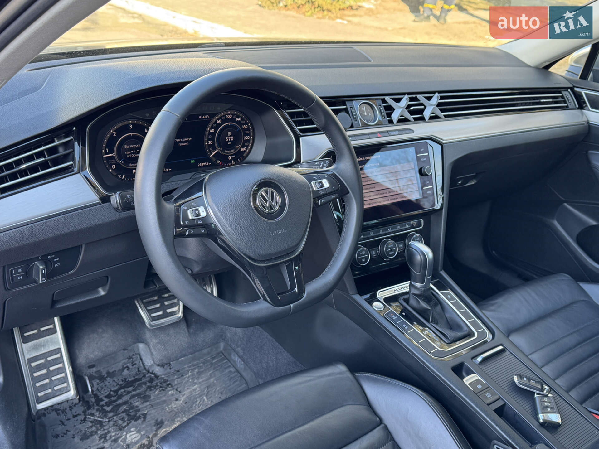 Volkswagen Passat Alltrack 2018 VIN WVWZZZ3CZJE138006 фото оголошення 39 з 46