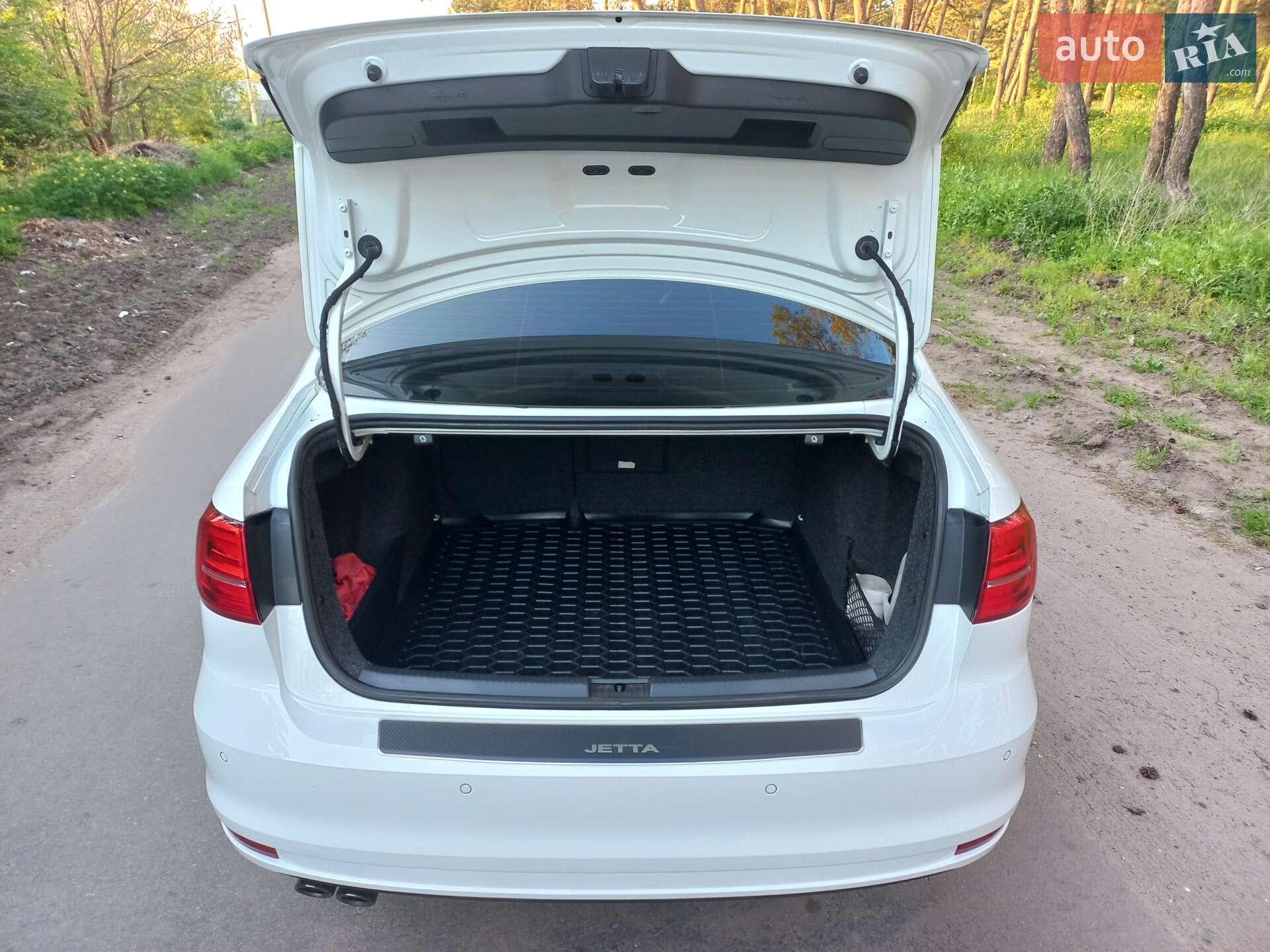 Volkswagen Jetta 2014 VIN WVWZZZ16ZFM011850 фото оголошення 12 з 22