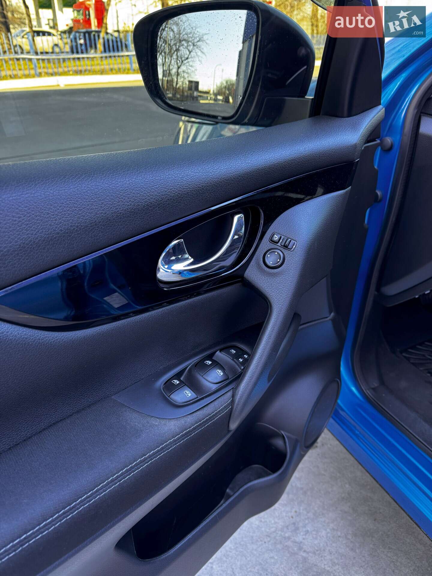 Nissan Qashqai 2019 VIN SJNFDAJ11U2558199 фото оголошення 12 з 35