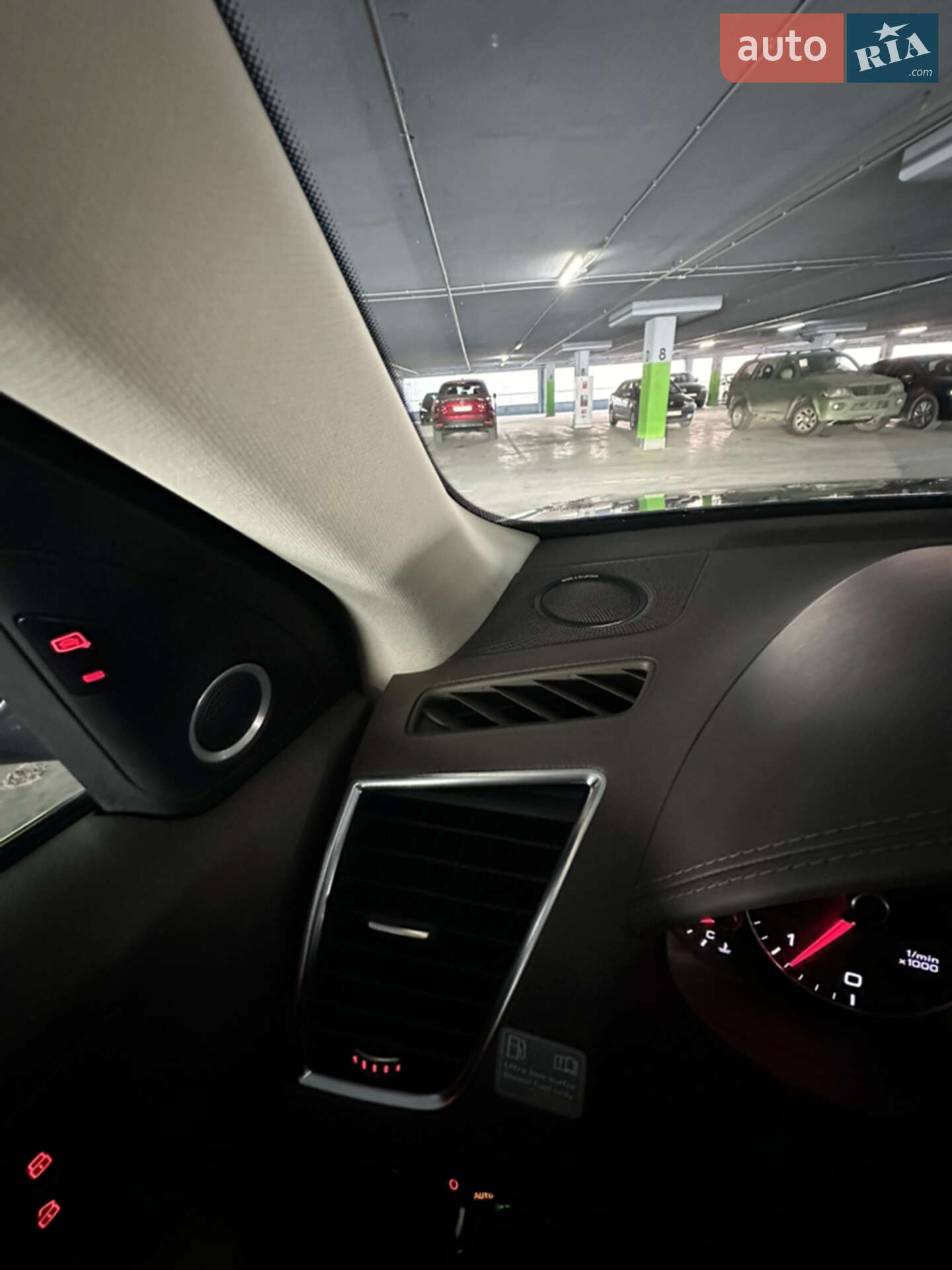 Audi Q5 2015 VIN WA1VMBFP1FA111714 фото оголошення 34 з 48