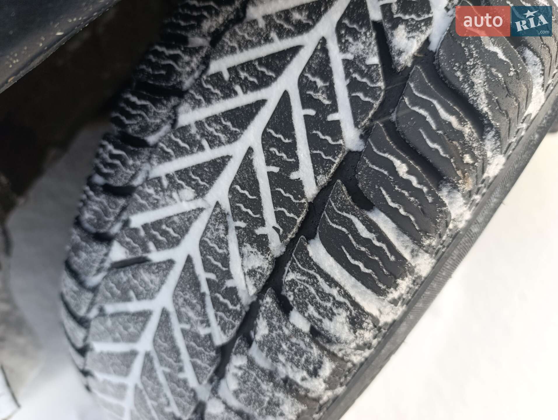 Volkswagen Passat 1991 VIN WVWZZZ31ZMB337445 фото оголошення 2 з 9