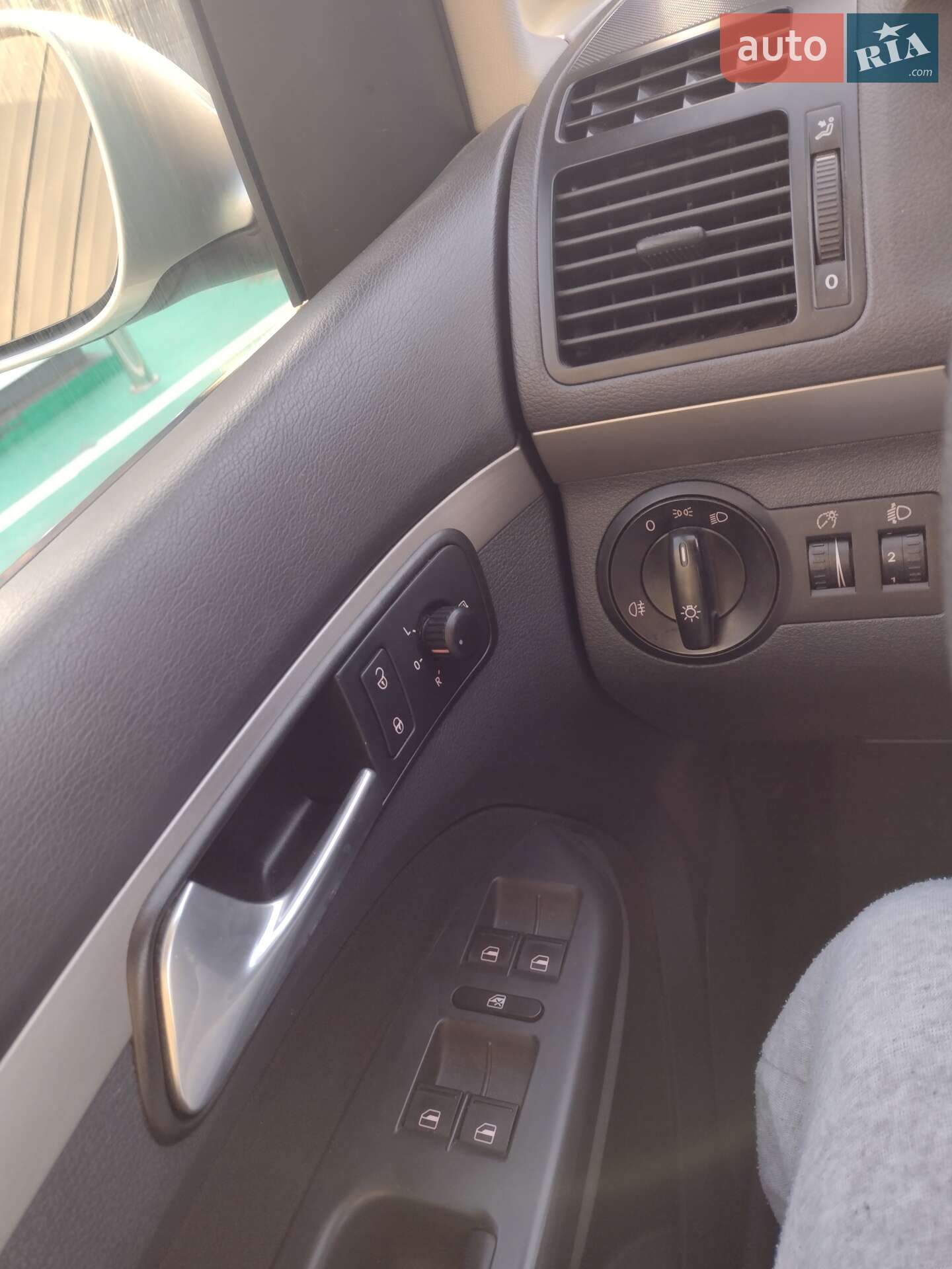 Volkswagen Touran 2007 VIN WVGZZZ1TZ8W096873 фото оголошення 21 з 31