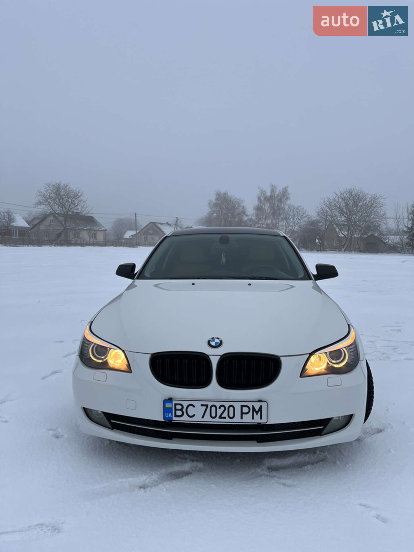 BMW 5 Series 2009 VIN WBANU5C54AC364840 фото оголошення 2 з 15