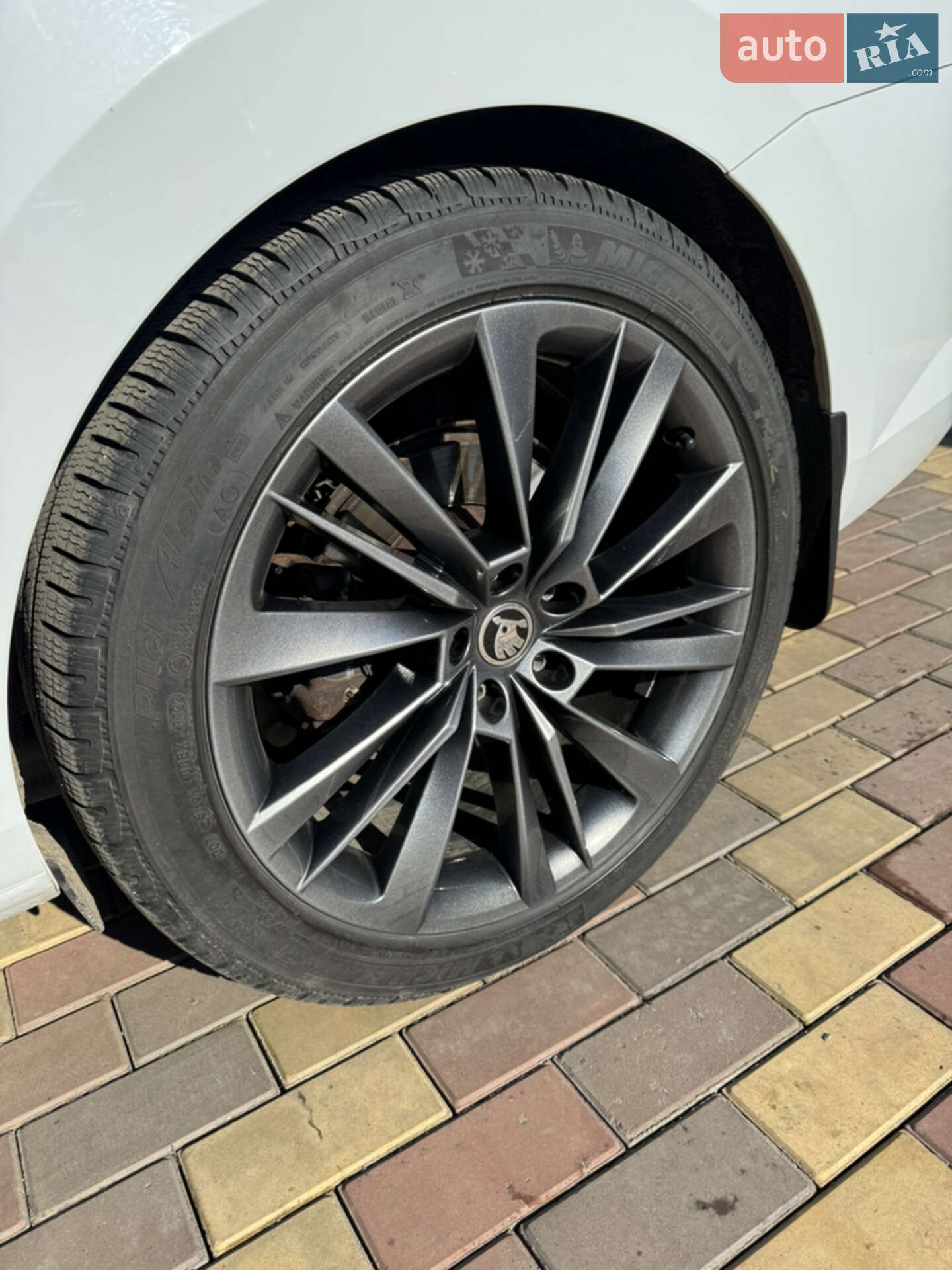 Skoda Superb 2019 VIN TMBLJ9NP9L7009067 фото оголошення 18 з 25