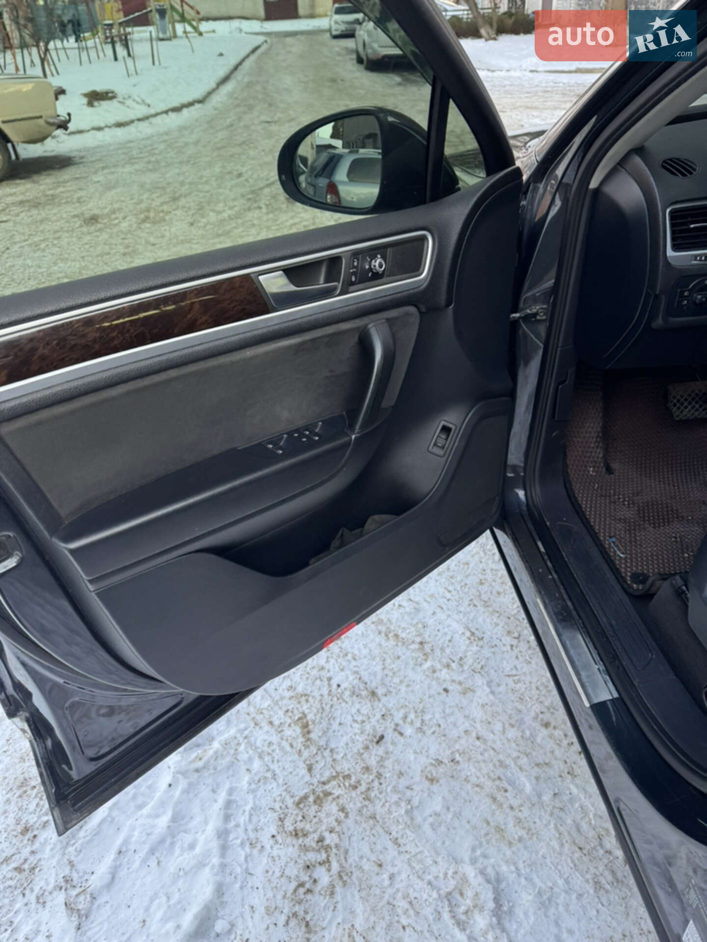 Volkswagen Touareg 2012 VIN WVGZZZ7PZDD006292 фото оголошення 12 з 42