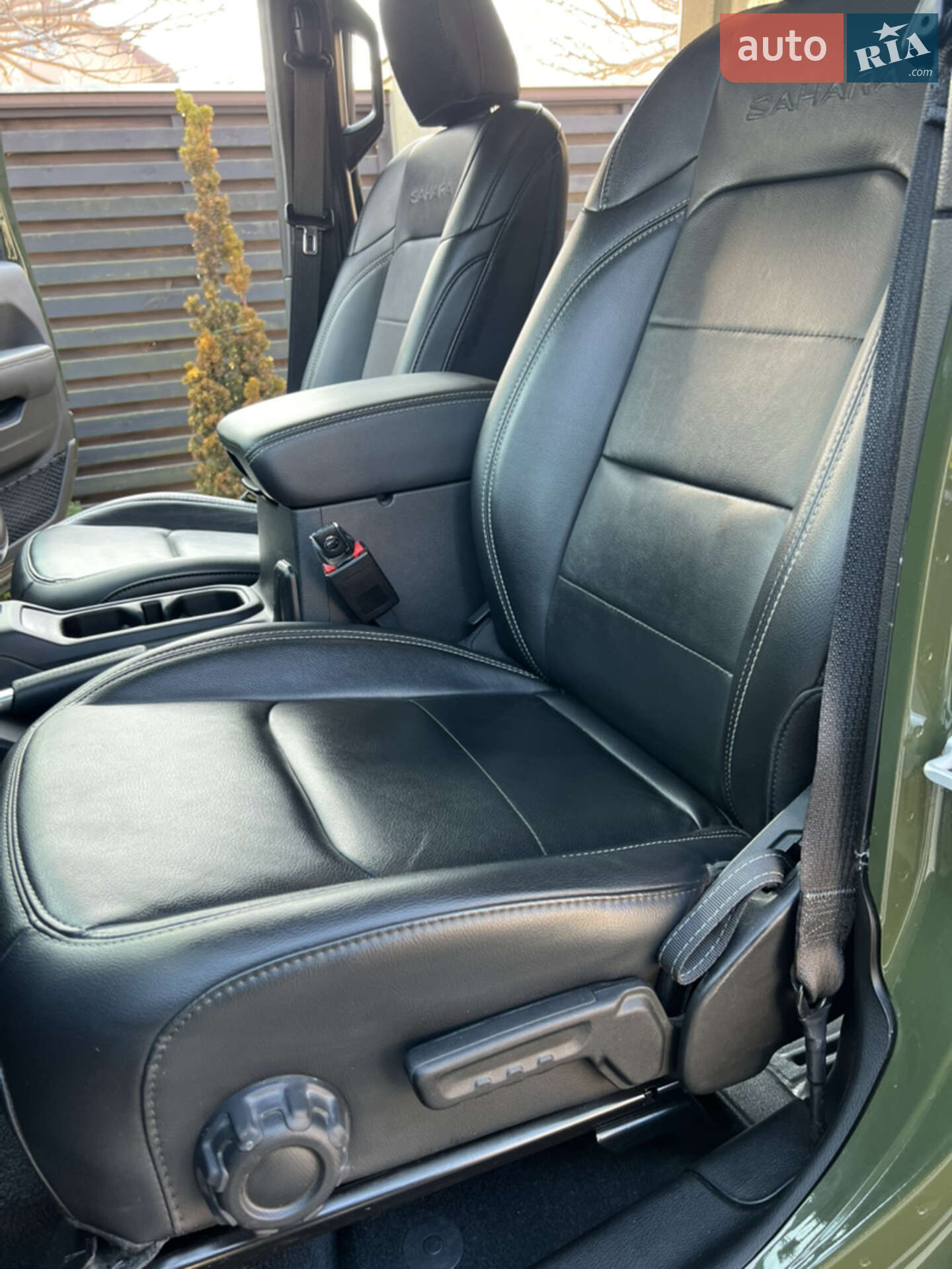 Jeep Wrangler 2021 VIN 1C4HJXEG9NW105638 фото оголошення 19 з 26