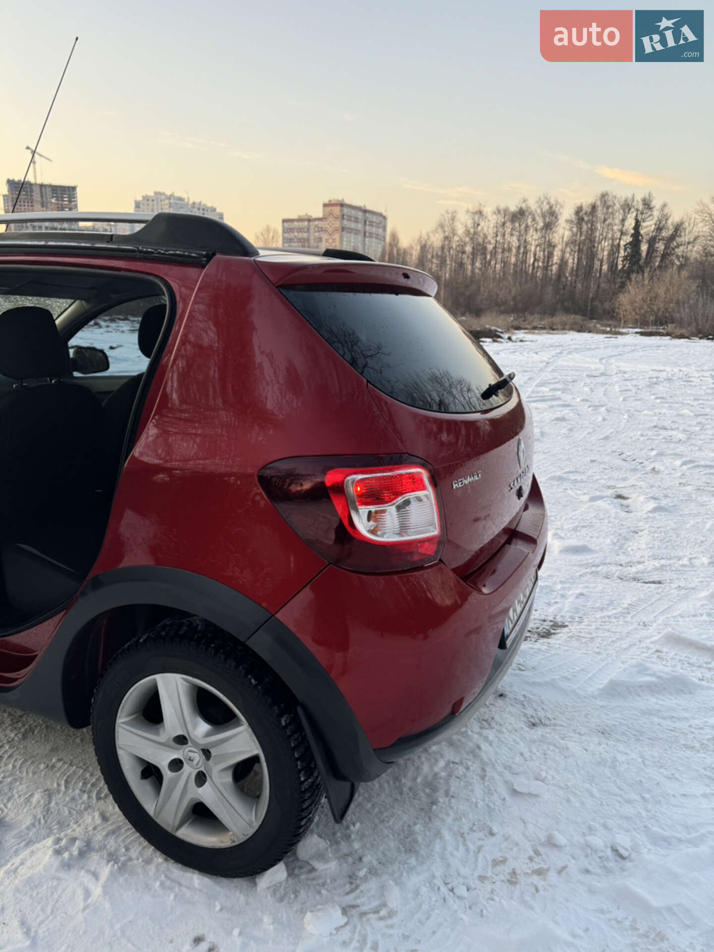Renault Sandero StepWay 2016 VIN VF15SRA1A56668084 фото оголошення 2 з 11
