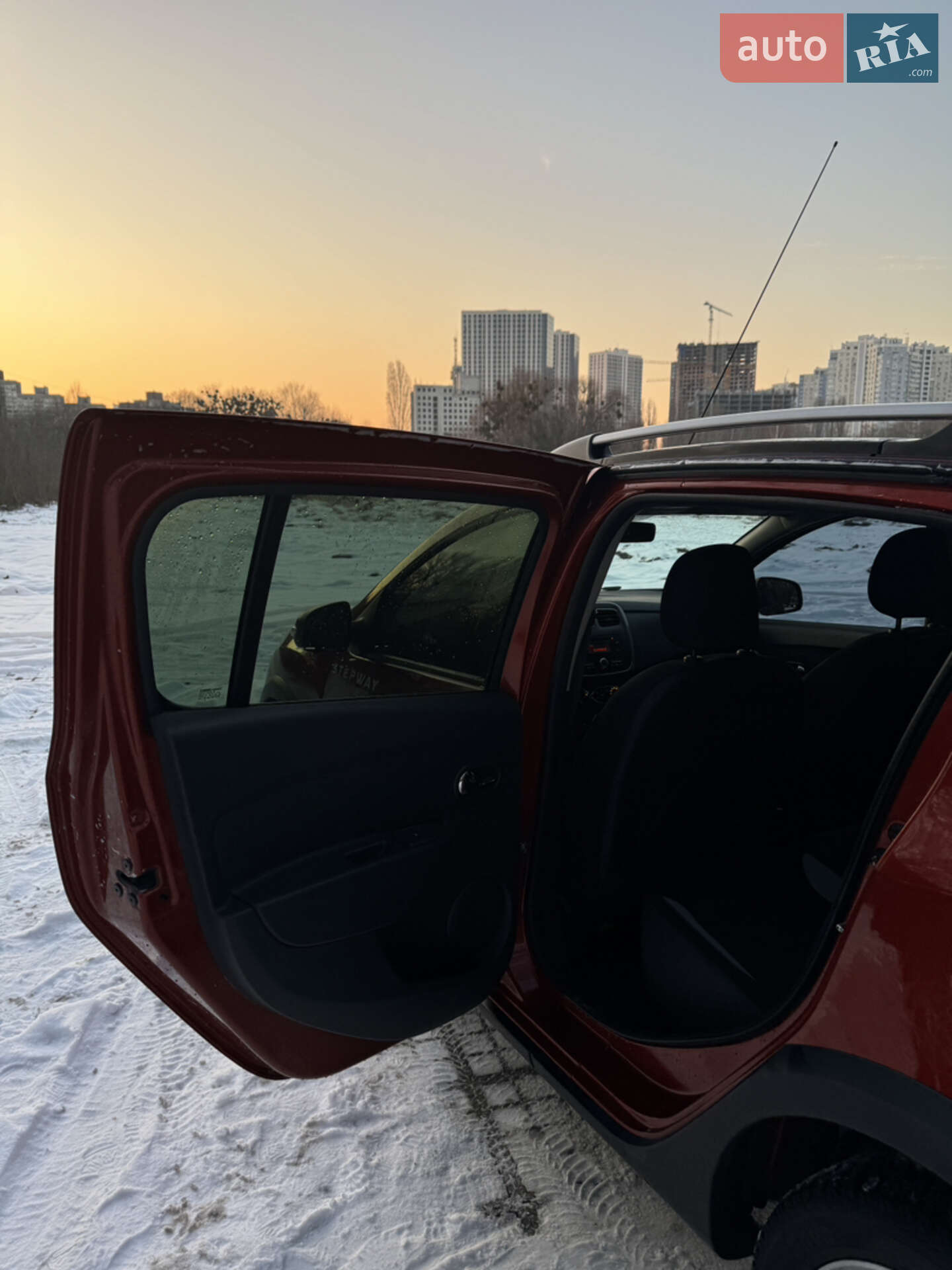 Renault Sandero StepWay 2016 VIN VF15SRA1A56668084 фото оголошення 8 з 11