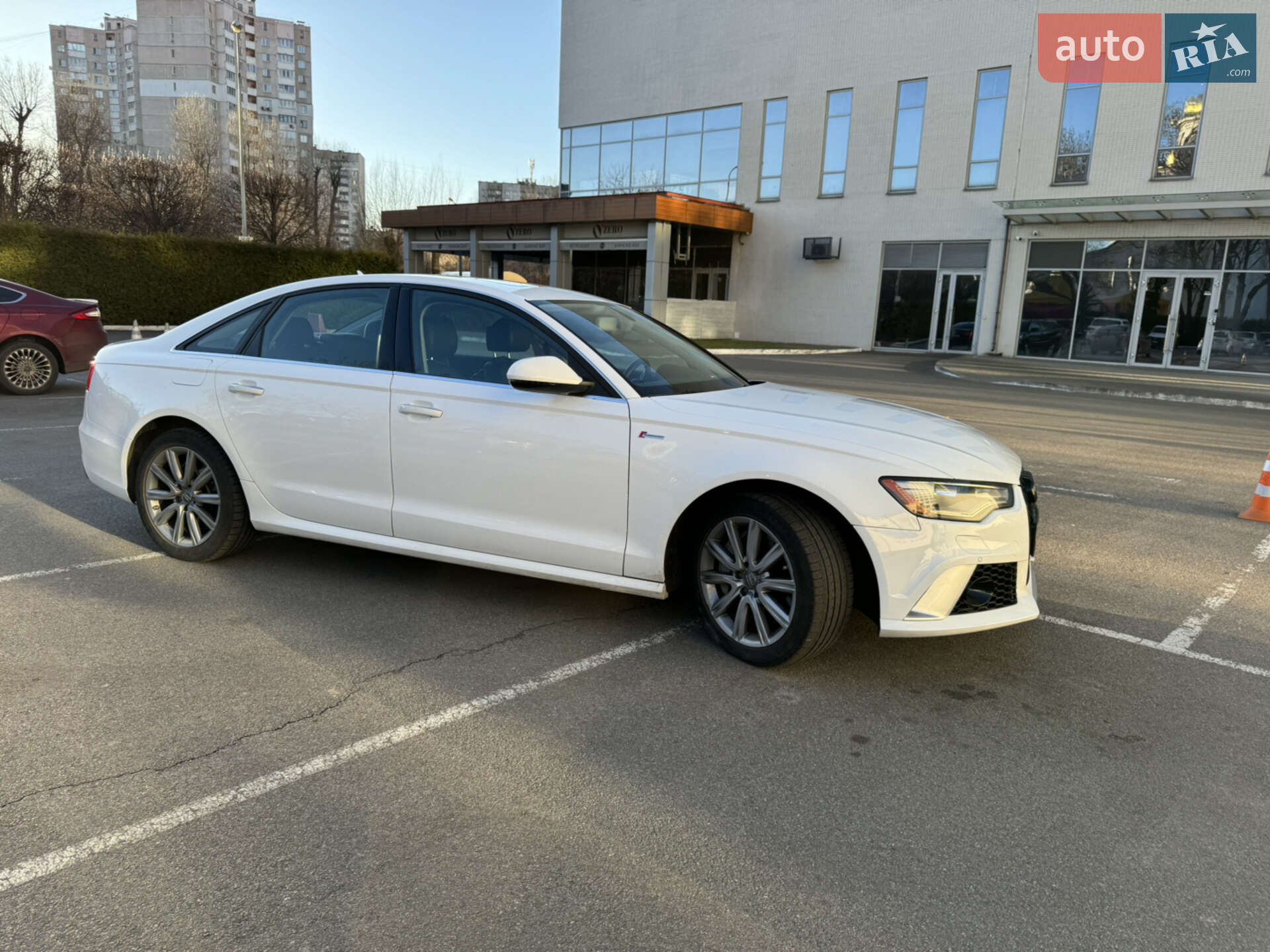 Audi A6 2014 VIN WAUFGAFC0FN020951 фото оголошення 4 з 48