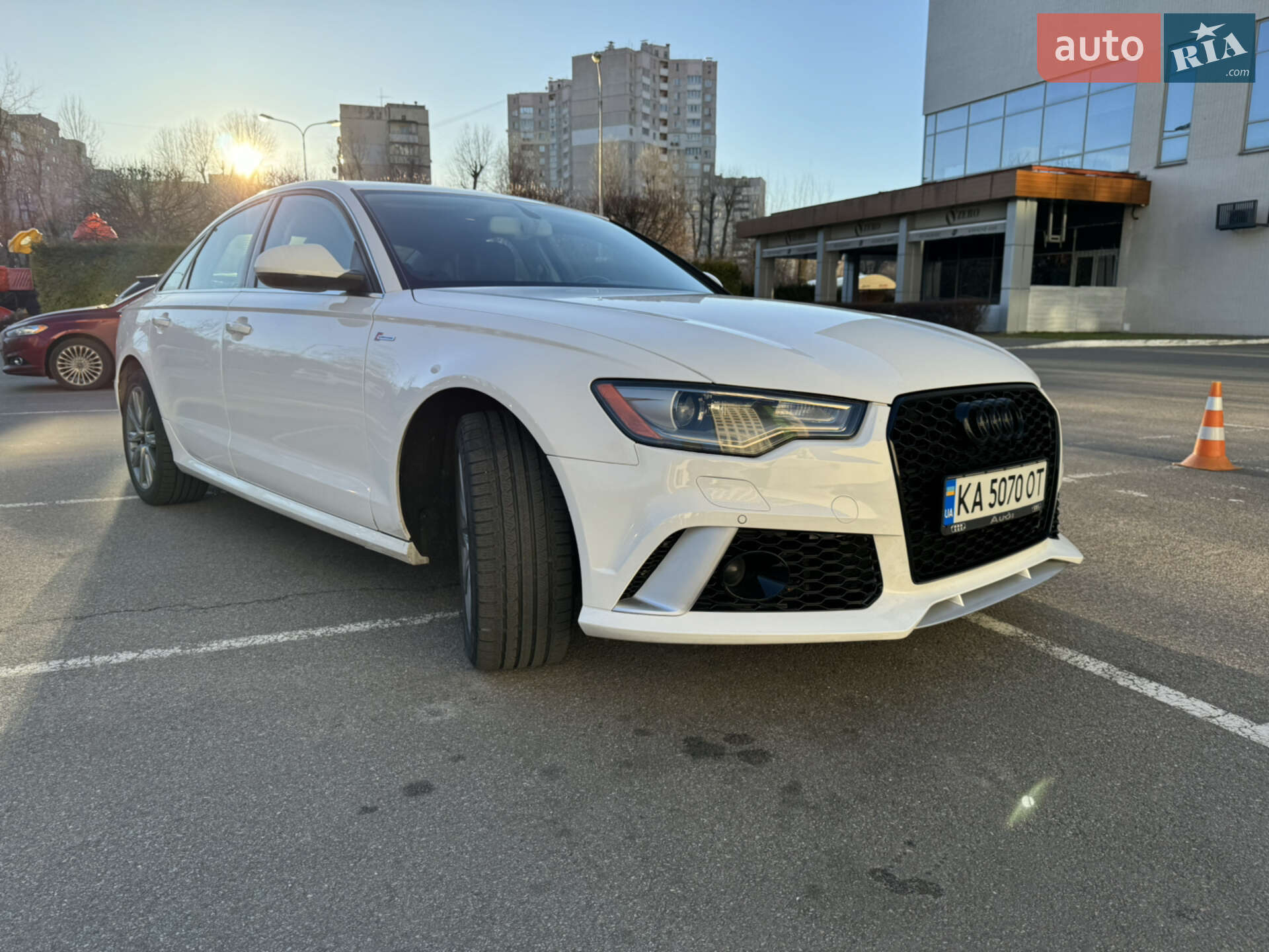Audi A6 2014 VIN WAUFGAFC0FN020951 фото оголошення 5 з 48