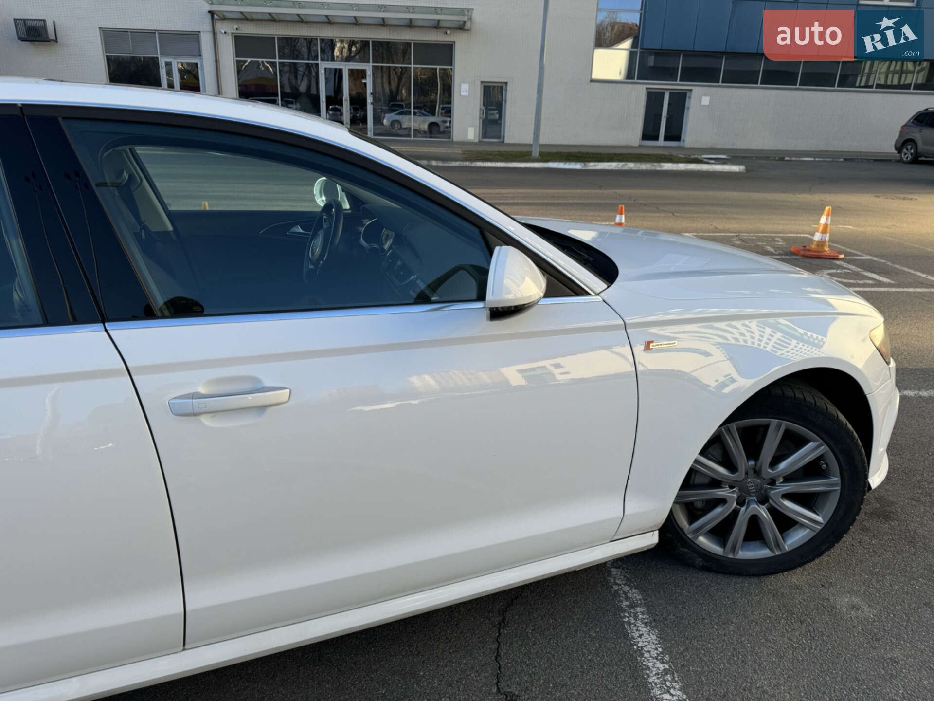 Audi A6 2014 VIN WAUFGAFC0FN020951 фото оголошення 14 з 48