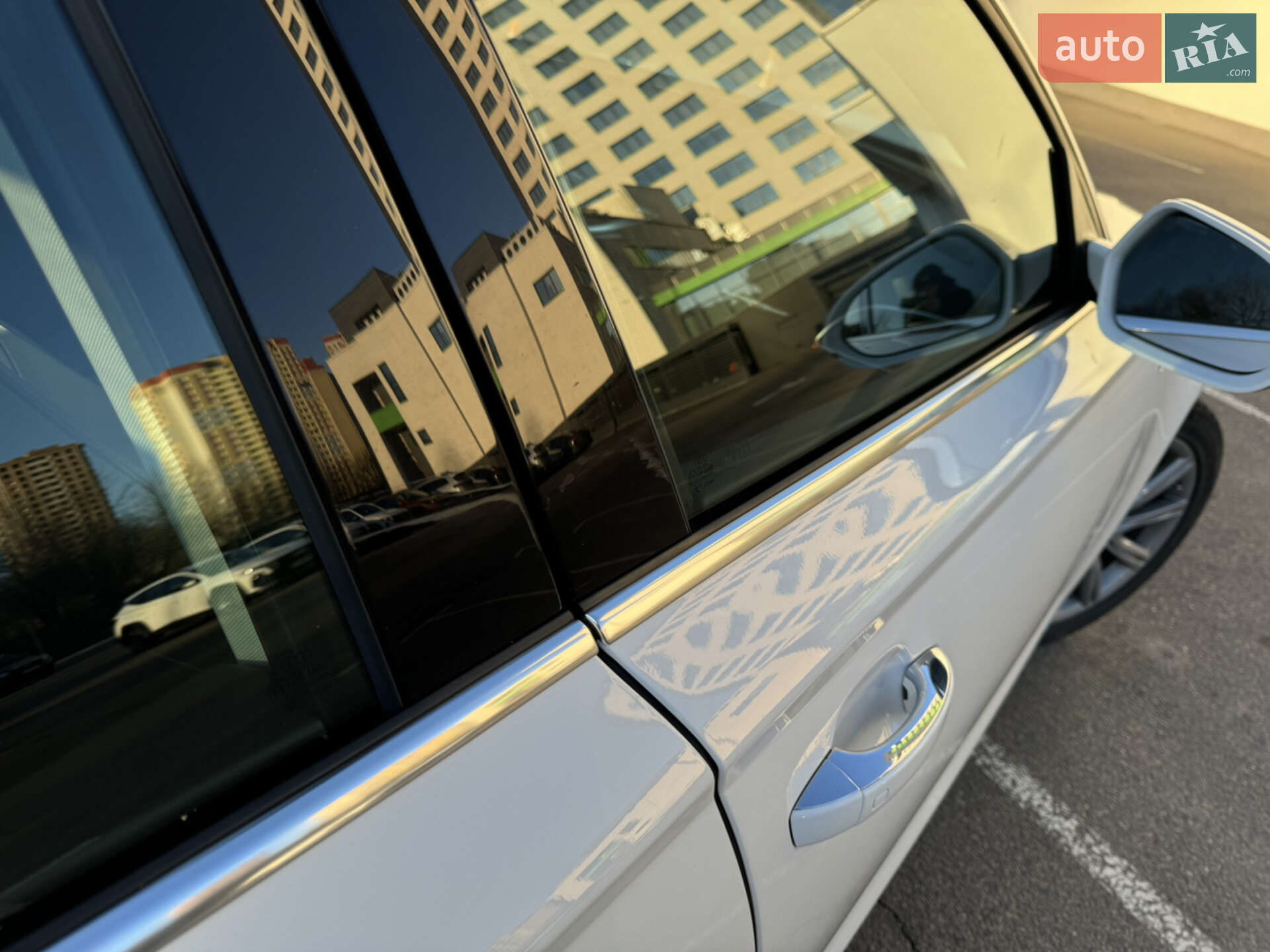 Audi A6 2014 VIN WAUFGAFC0FN020951 фото оголошення 16 з 48
