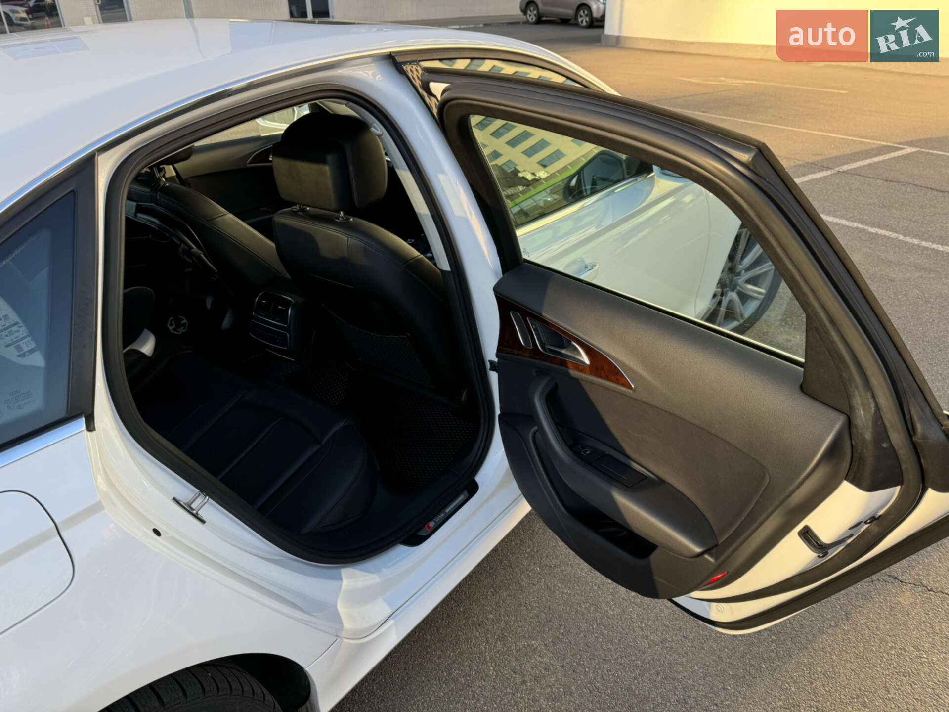 Audi A6 2014 VIN WAUFGAFC0FN020951 фото оголошення 22 з 48
