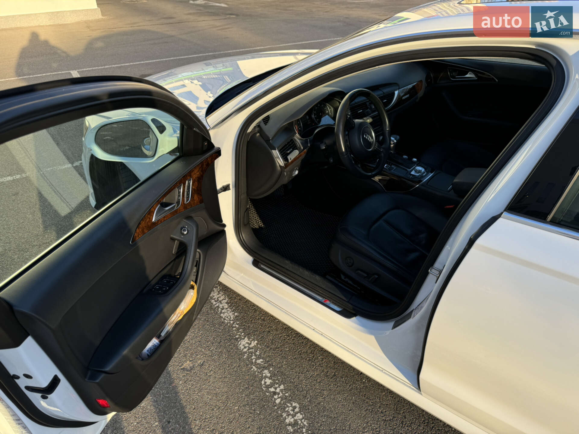 Audi A6 2014 VIN WAUFGAFC0FN020951 фото оголошення 24 з 48