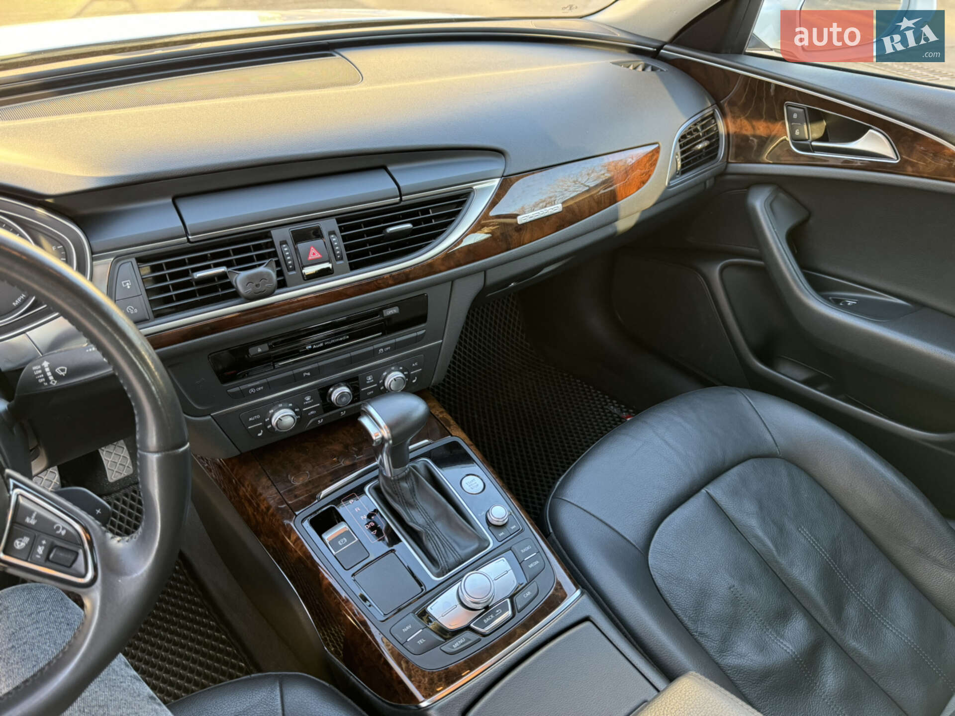 Audi A6 2014 VIN WAUFGAFC0FN020951 фото оголошення 30 з 48