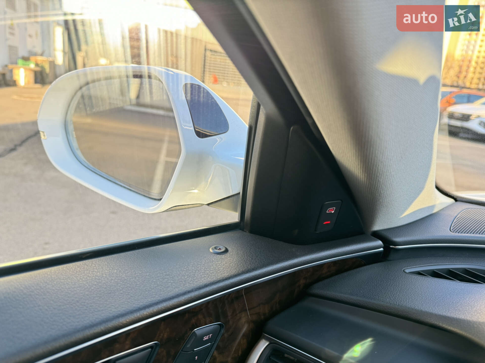 Audi A6 2014 VIN WAUFGAFC0FN020951 фото оголошення 39 з 48