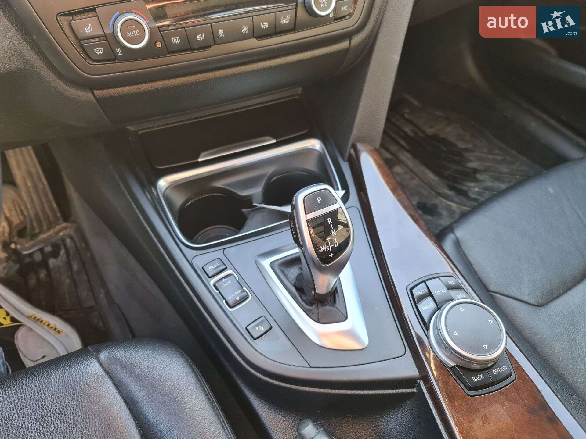 BMW 3 Series GT 2014 VIN WBA8Z5C50FD672362 фото оголошення 10 з 14