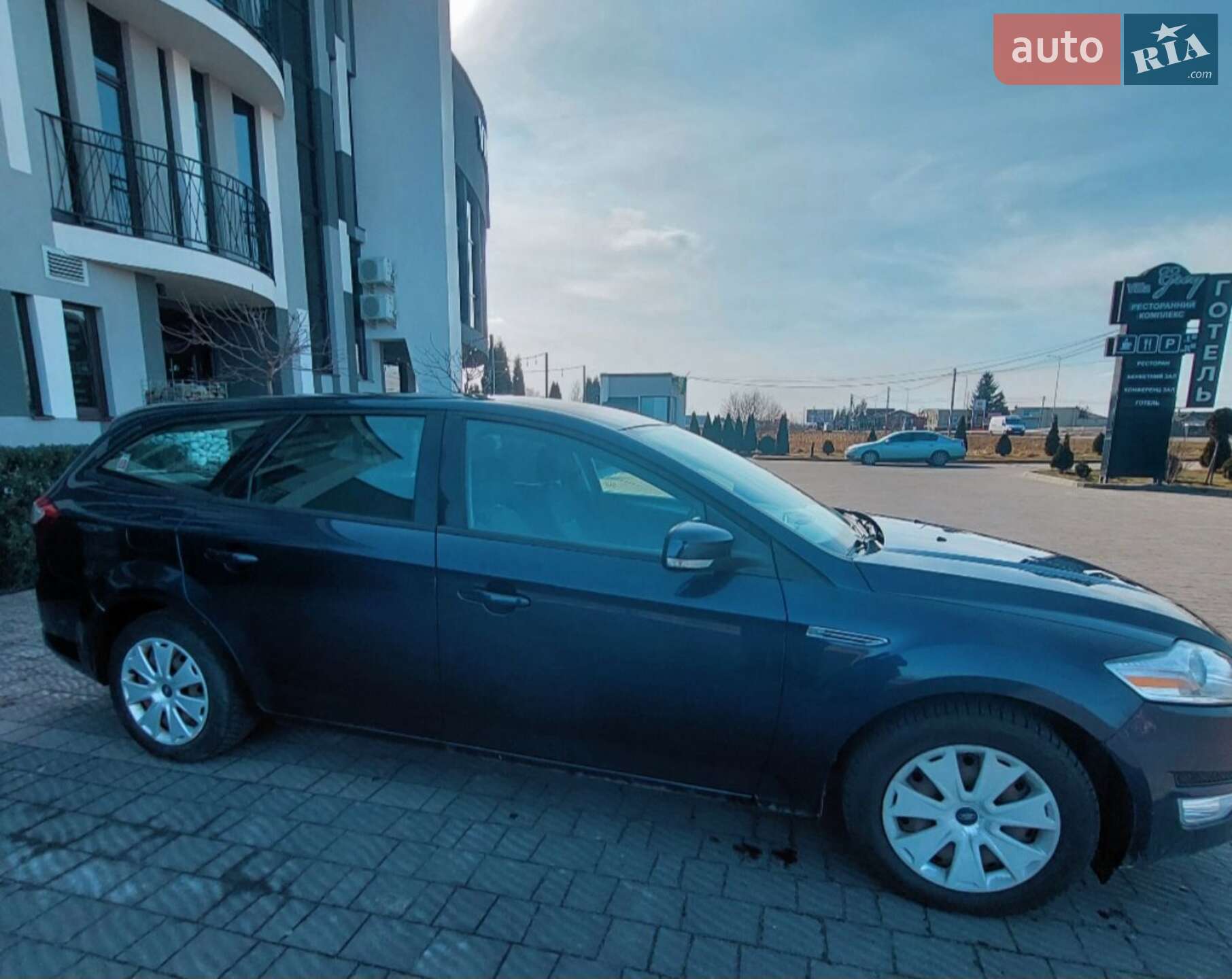 Ford Mondeo 2013 VIN WF0GXXGBBGDP11352 фото оголошення 2 з 22