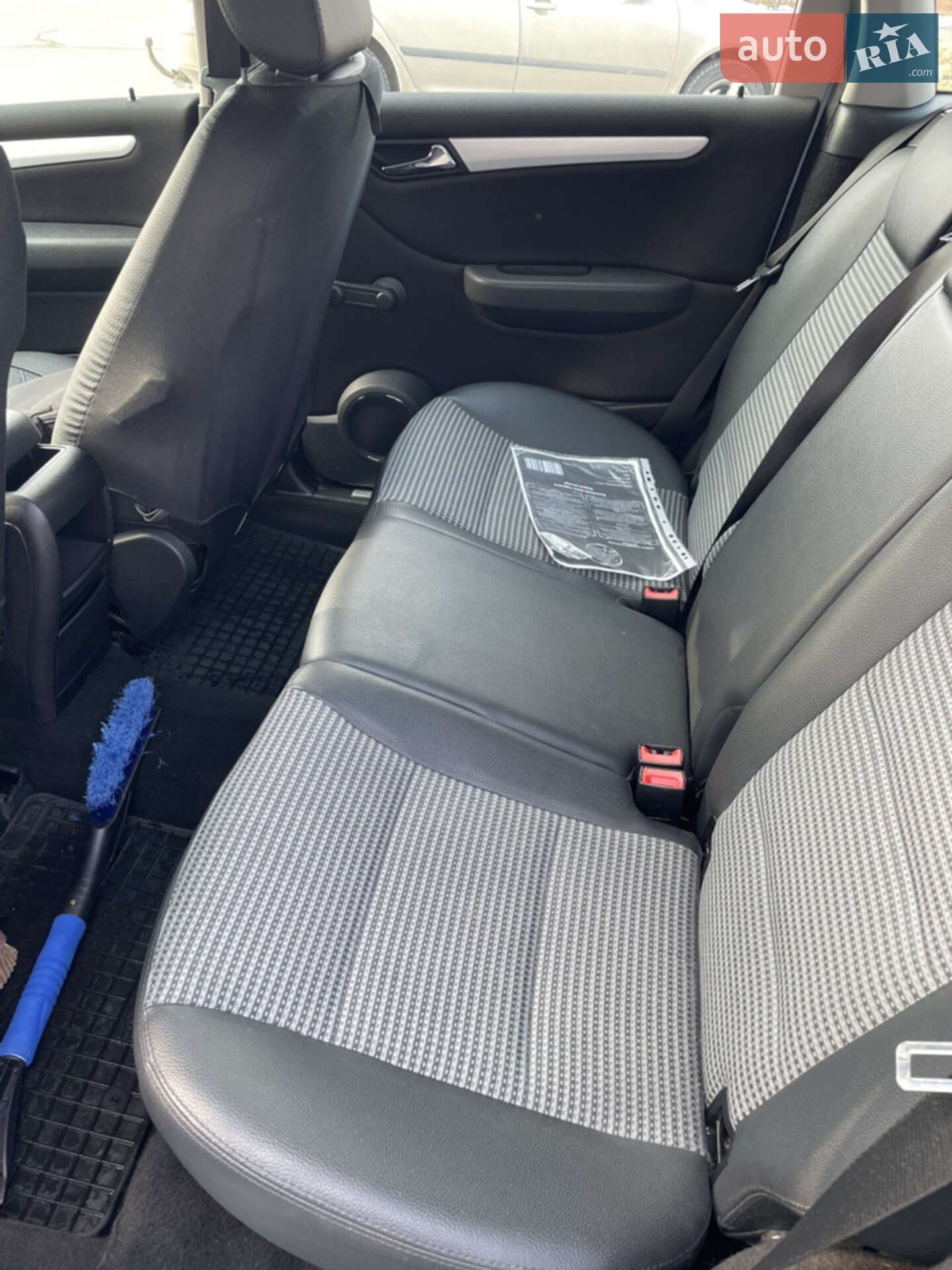 Mercedes-Benz B-Class 2007 VIN WDD2452071J299989 фото оголошення 5 з 12
