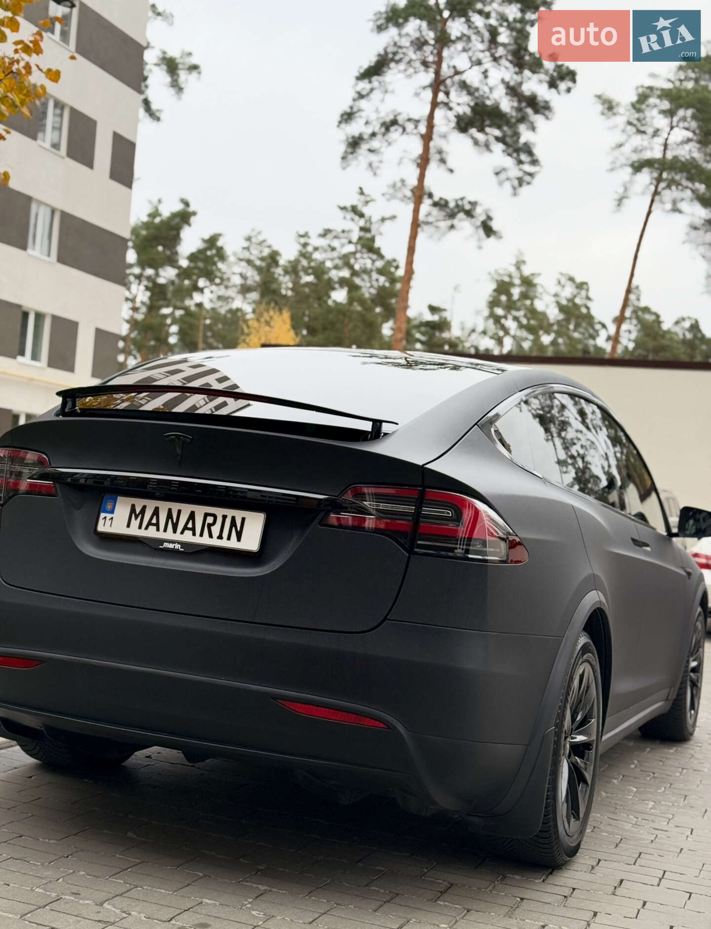 Tesla Model X 2019 VIN 5YJXCBE45LF239496 фото оголошення 3 з 13