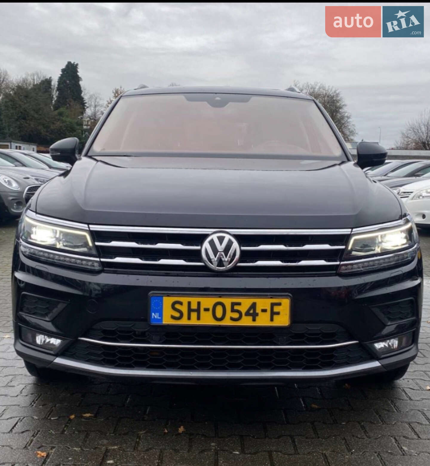 Volkswagen Tiguan 2018 VIN WVGZZZ5NZJM114961 фото оголошення 5 з 76