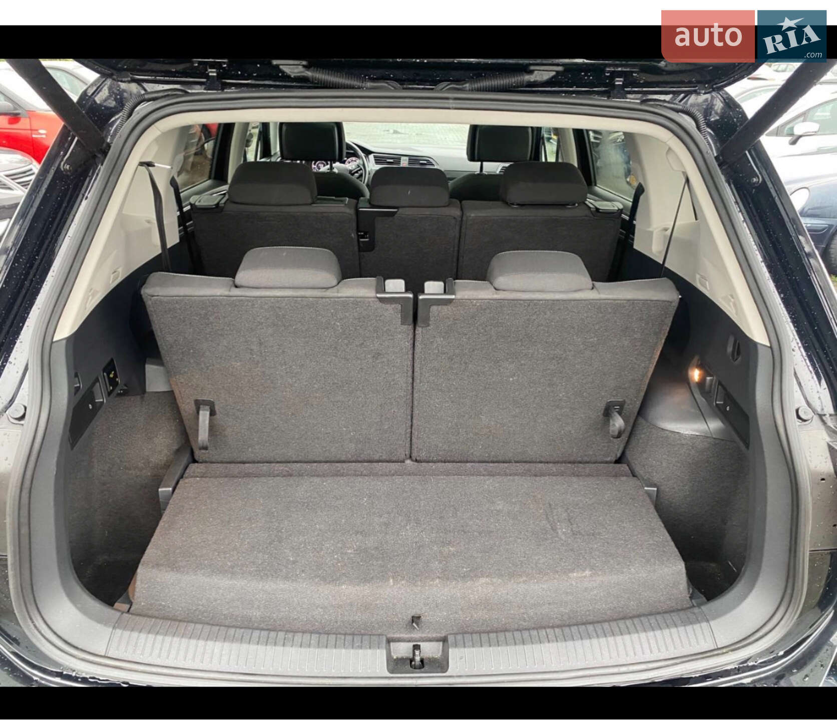 Volkswagen Tiguan 2018 VIN WVGZZZ5NZJM114961 фото оголошення 11 з 76
