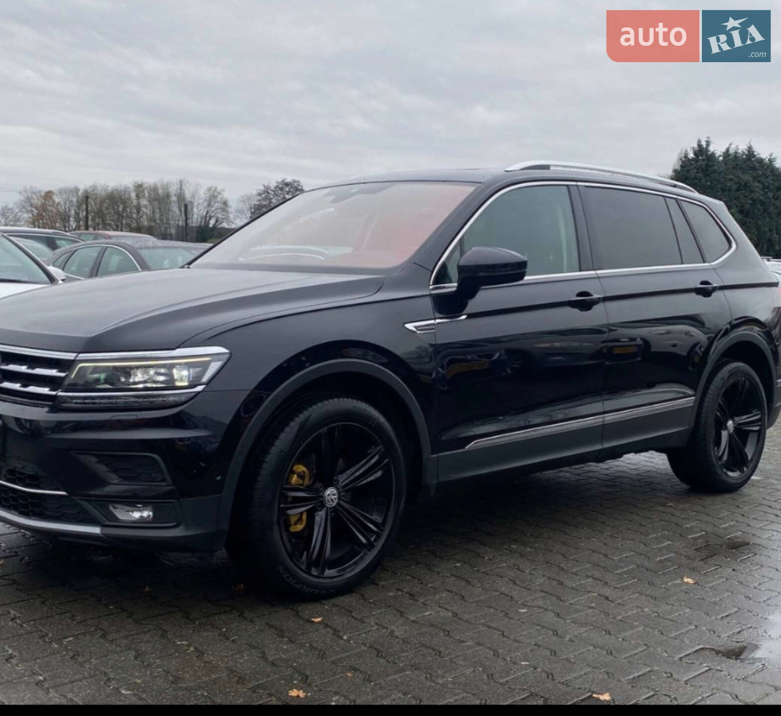 Volkswagen Tiguan 2018 VIN WVGZZZ5NZJM114961 фото оголошення 9 з 76