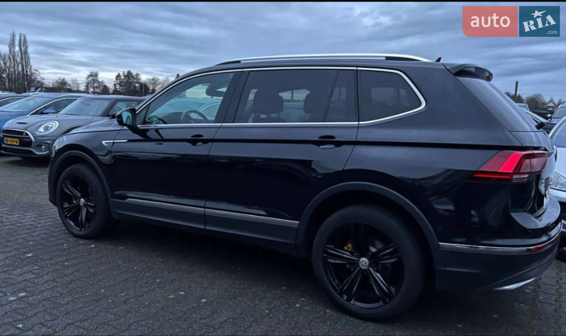 Volkswagen Tiguan 2018 VIN WVGZZZ5NZJM114961 фото оголошення 13 з 76