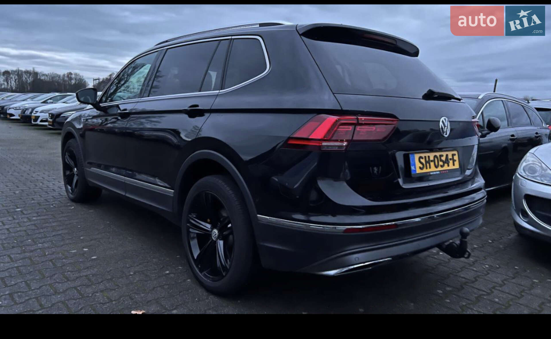 Volkswagen Tiguan 2018 VIN WVGZZZ5NZJM114961 фото оголошення 42 з 76