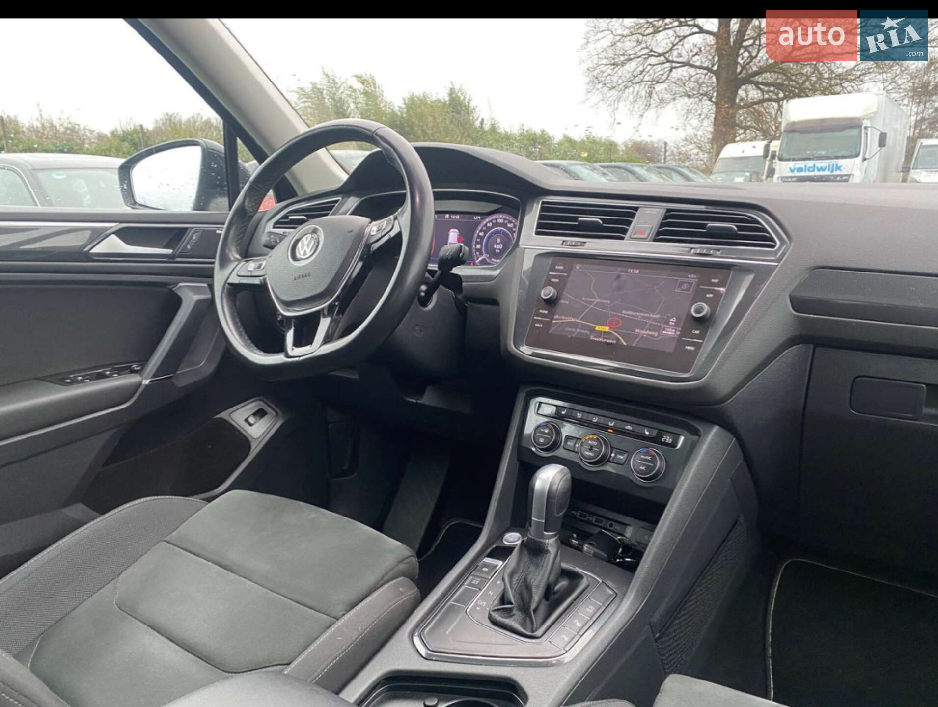 Volkswagen Tiguan 2018 VIN WVGZZZ5NZJM114961 фото оголошення 50 з 76