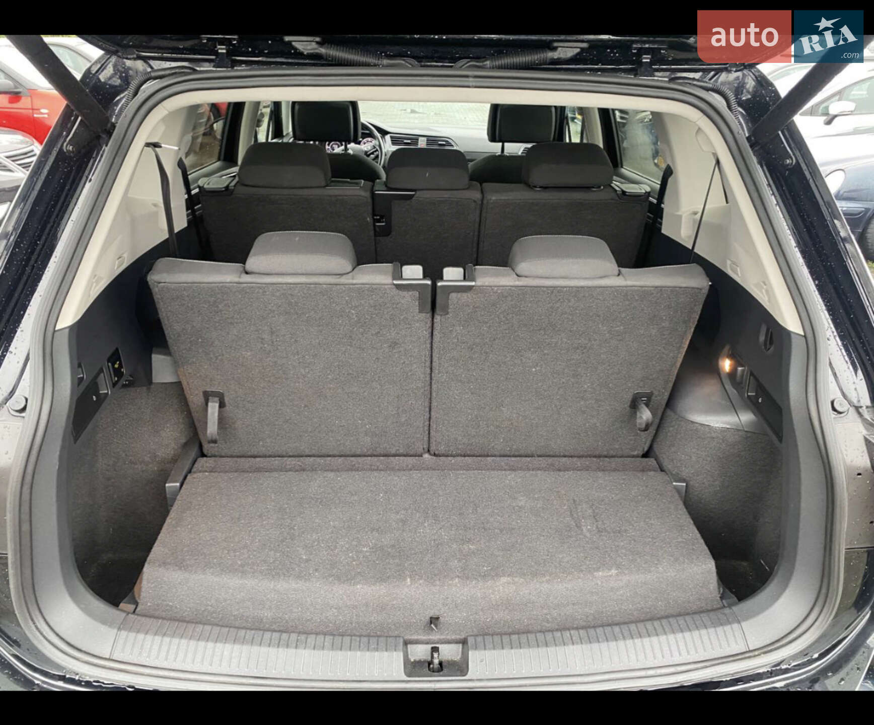 Volkswagen Tiguan 2018 VIN WVGZZZ5NZJM114961 фото оголошення 59 з 76