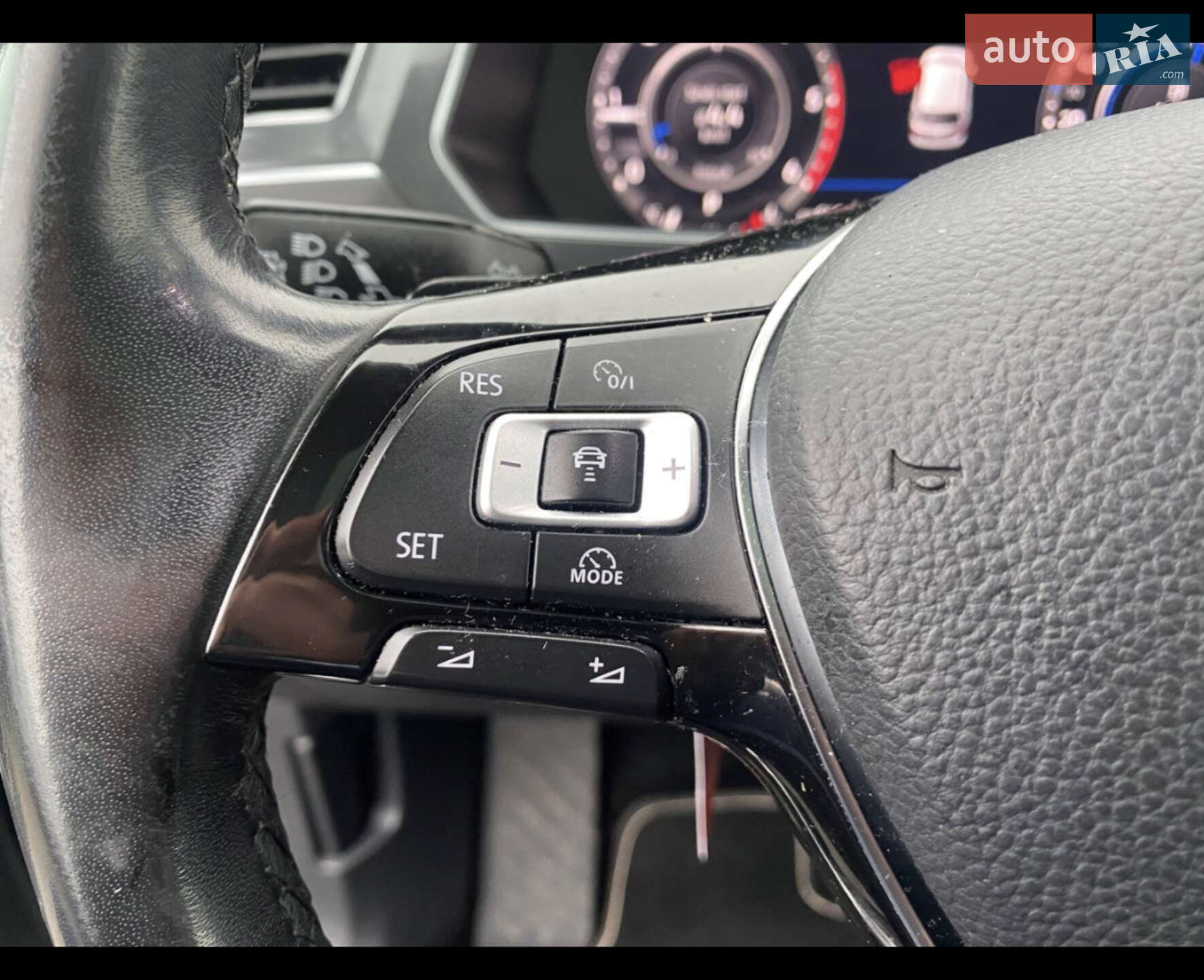 Volkswagen Tiguan 2018 VIN WVGZZZ5NZJM114961 фото оголошення 75 з 76