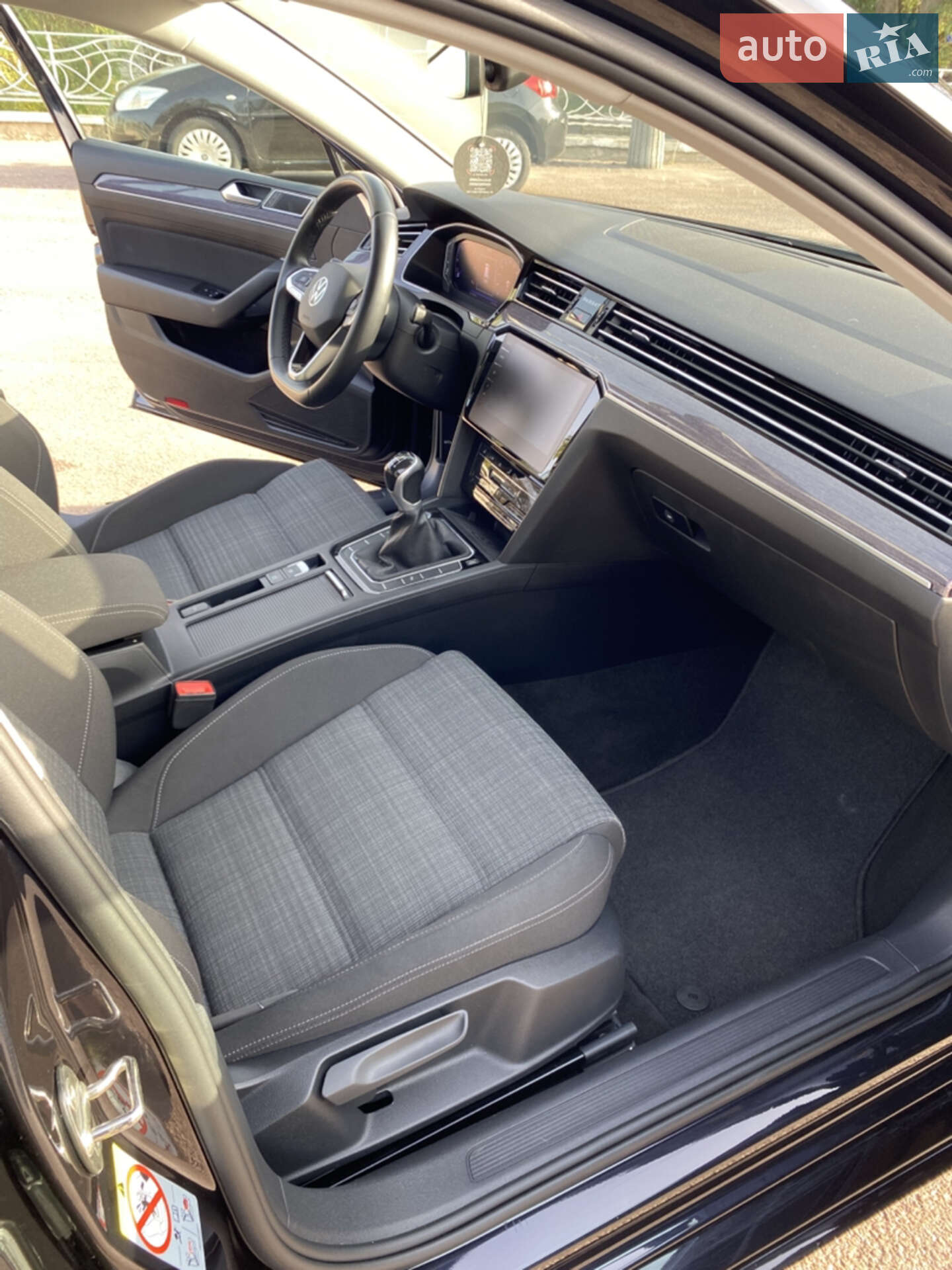 Volkswagen Passat 2021 VIN WVWZZZ3CZME066274 фото оголошення 13 з 20
