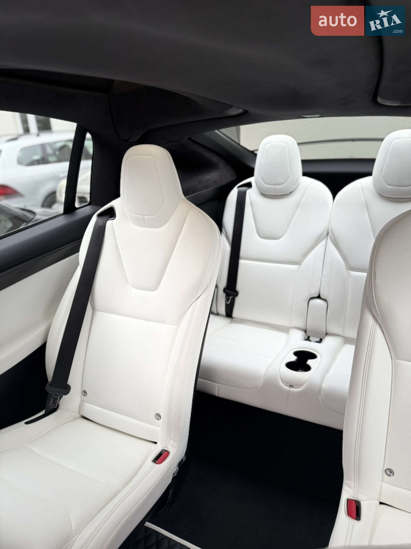 Tesla Model X 2019 VIN 5YJXCBE45LF239496 фото оголошення 3 з 15