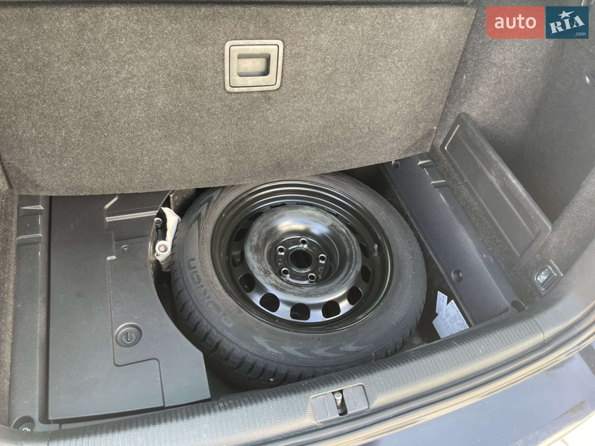 Volkswagen Passat 2013 VIN WVWZZZ3CZEE047637 фото оголошення 43 з 44