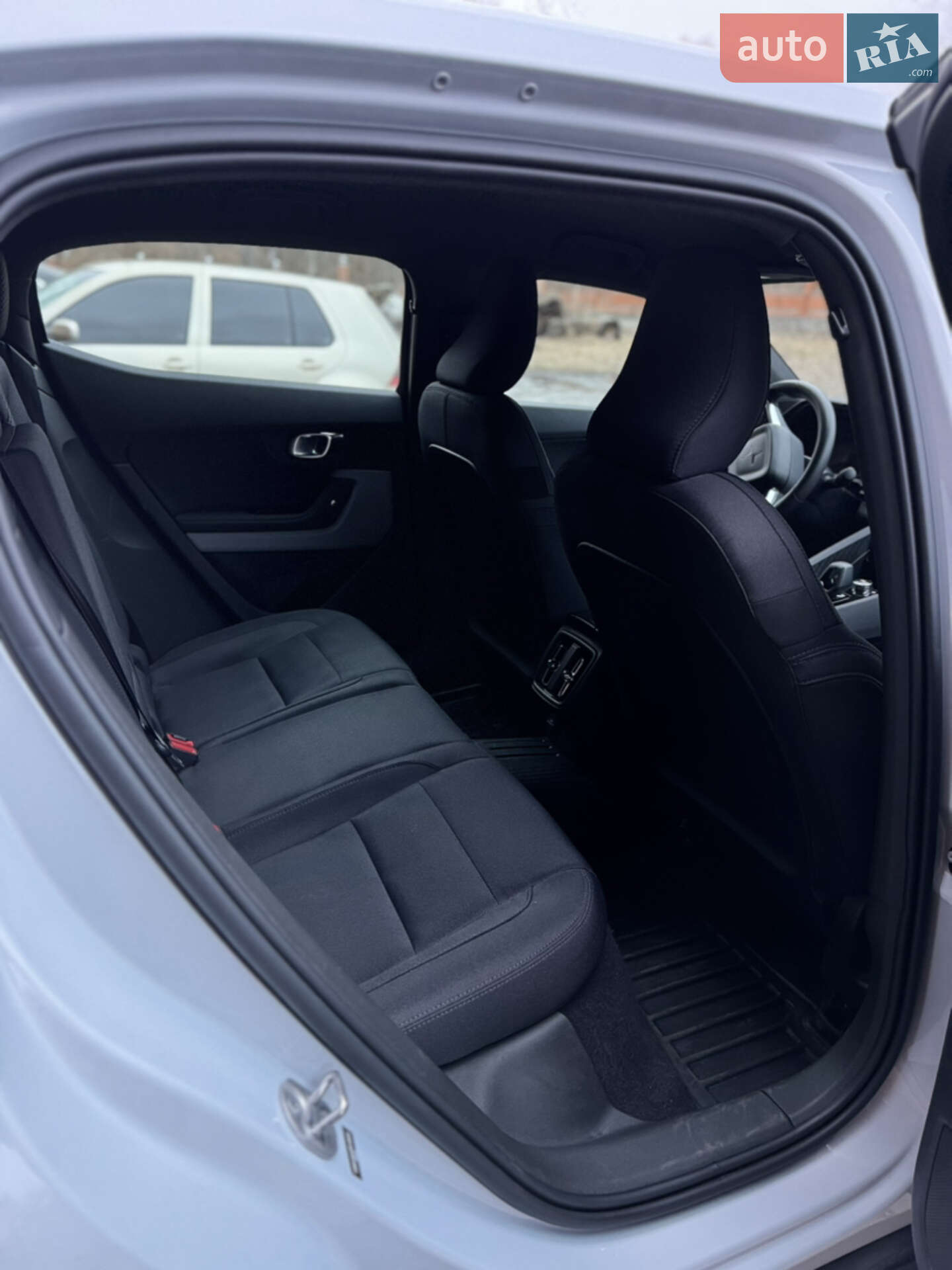 Polestar 2 2022 VIN YSMEG3KA9PL126010 фото оголошення 3 з 21