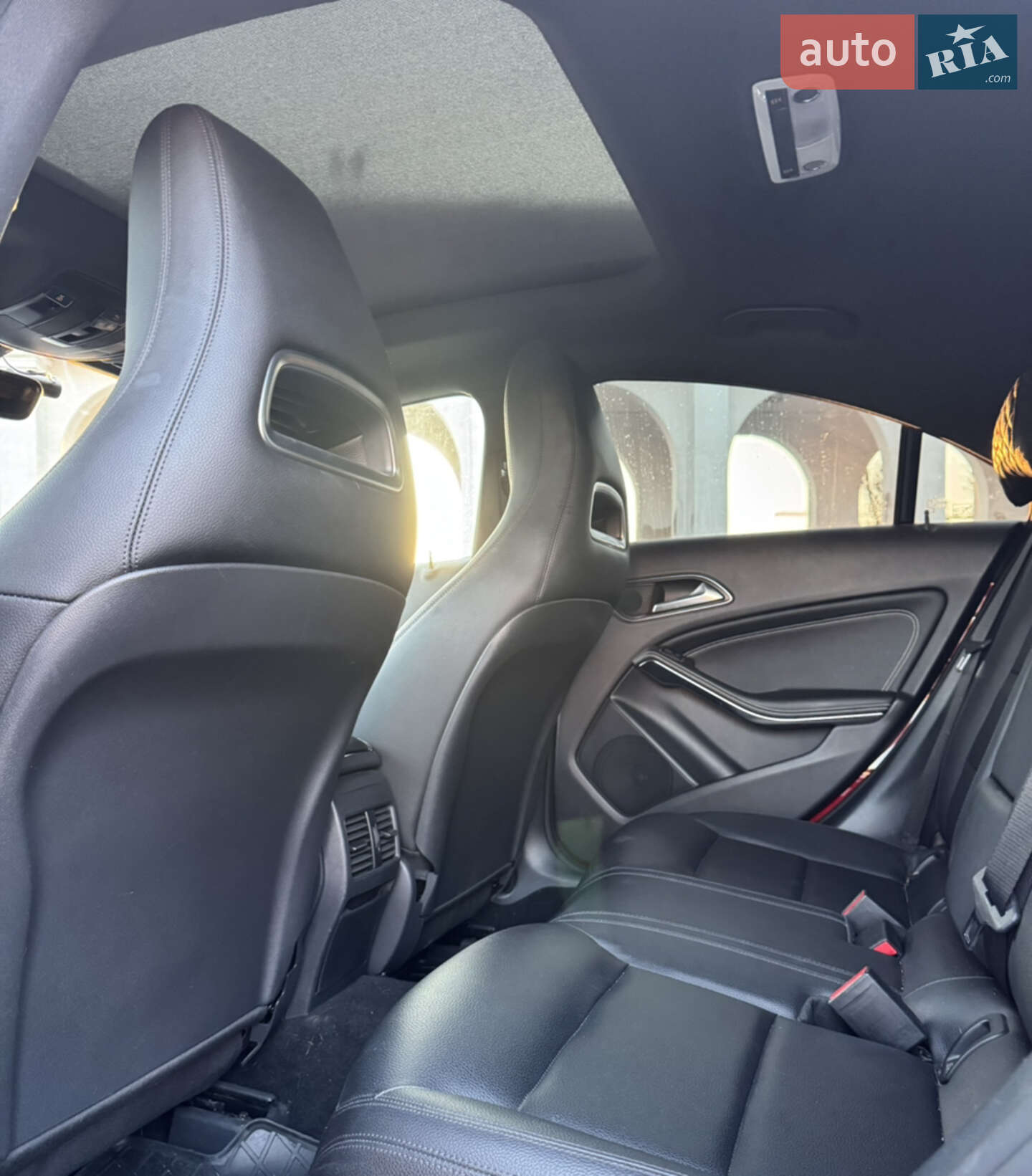 Mercedes-Benz CLA-Class 2015 VIN WDDSJ4EB2FN261168 фото оголошення 10 з 23